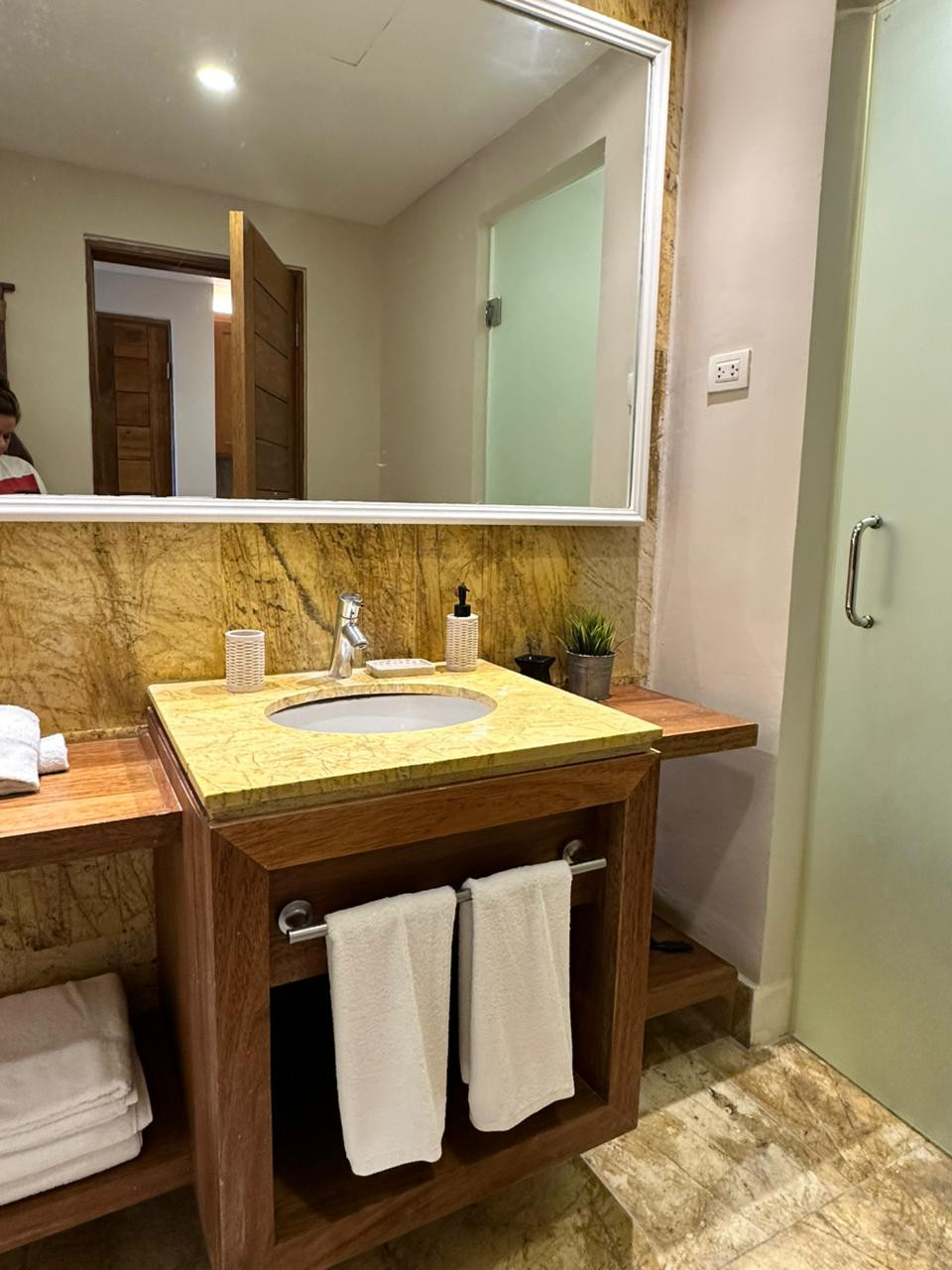 WhatsAppImage2025-12-13at10