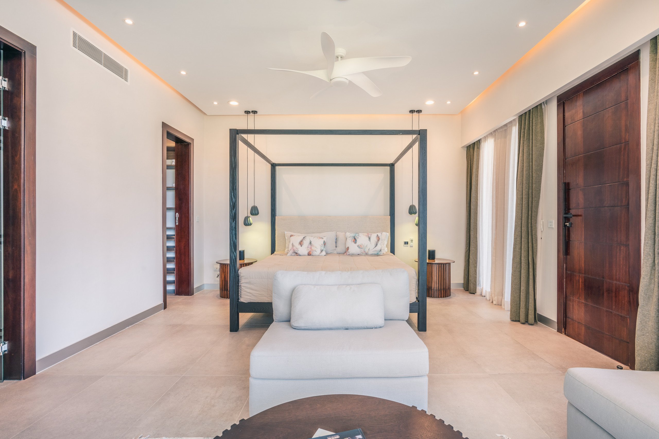 DSC00742DSC00742-HDR