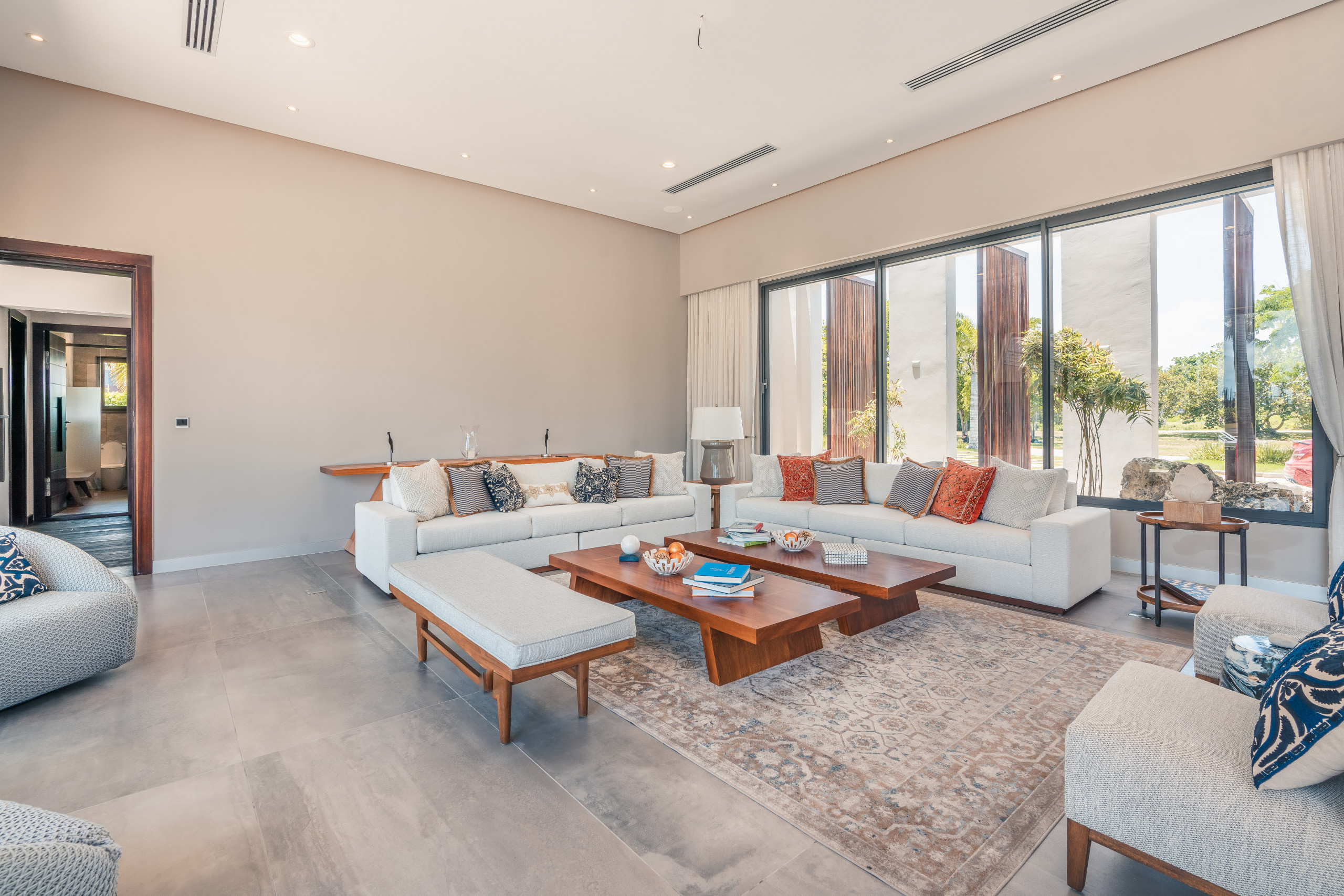 DSC00654DSC00654-HDR