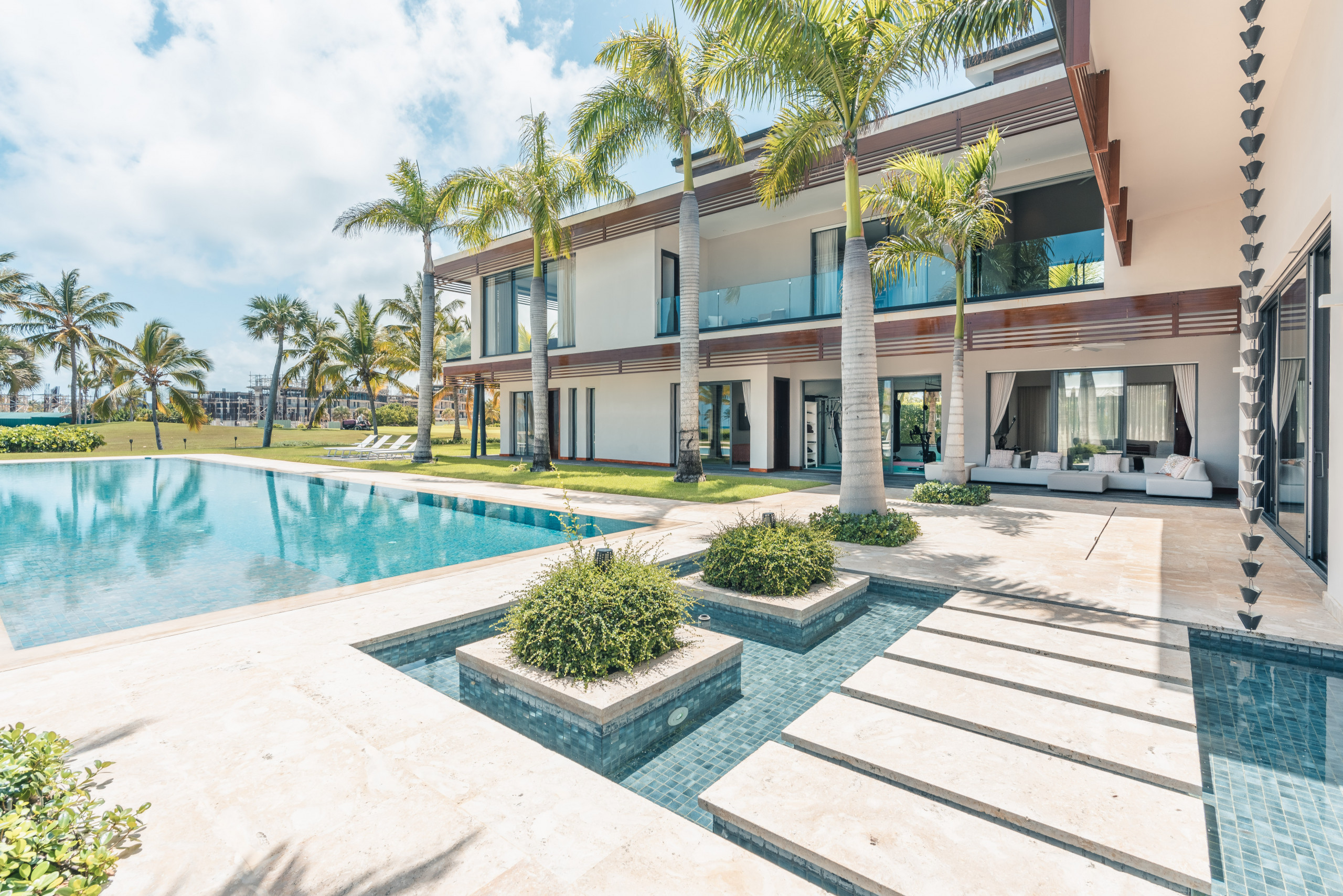 DSC00883DSC00883-HDR