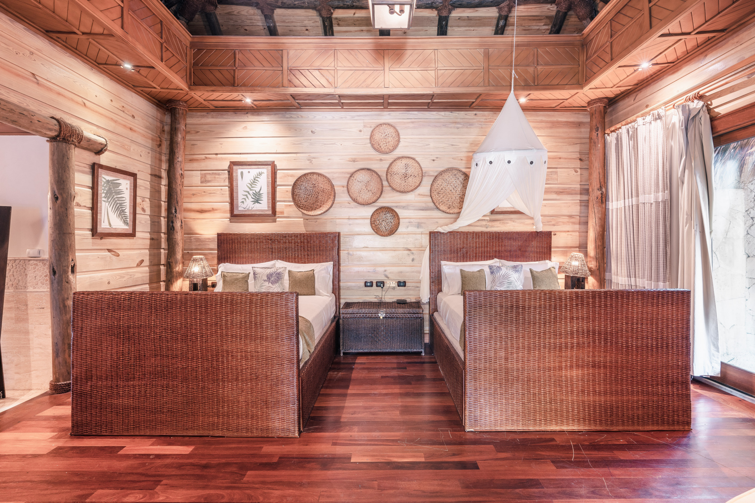 DSC00458DSC00458-HDR