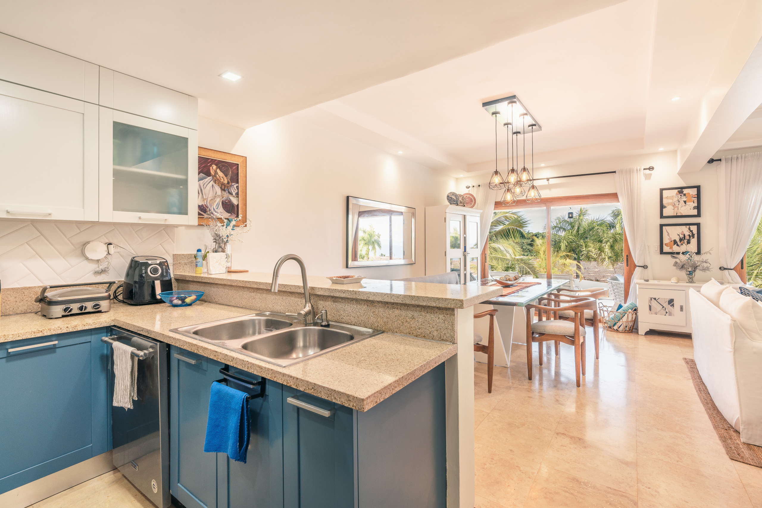 DSC01056DSC01056-HDR