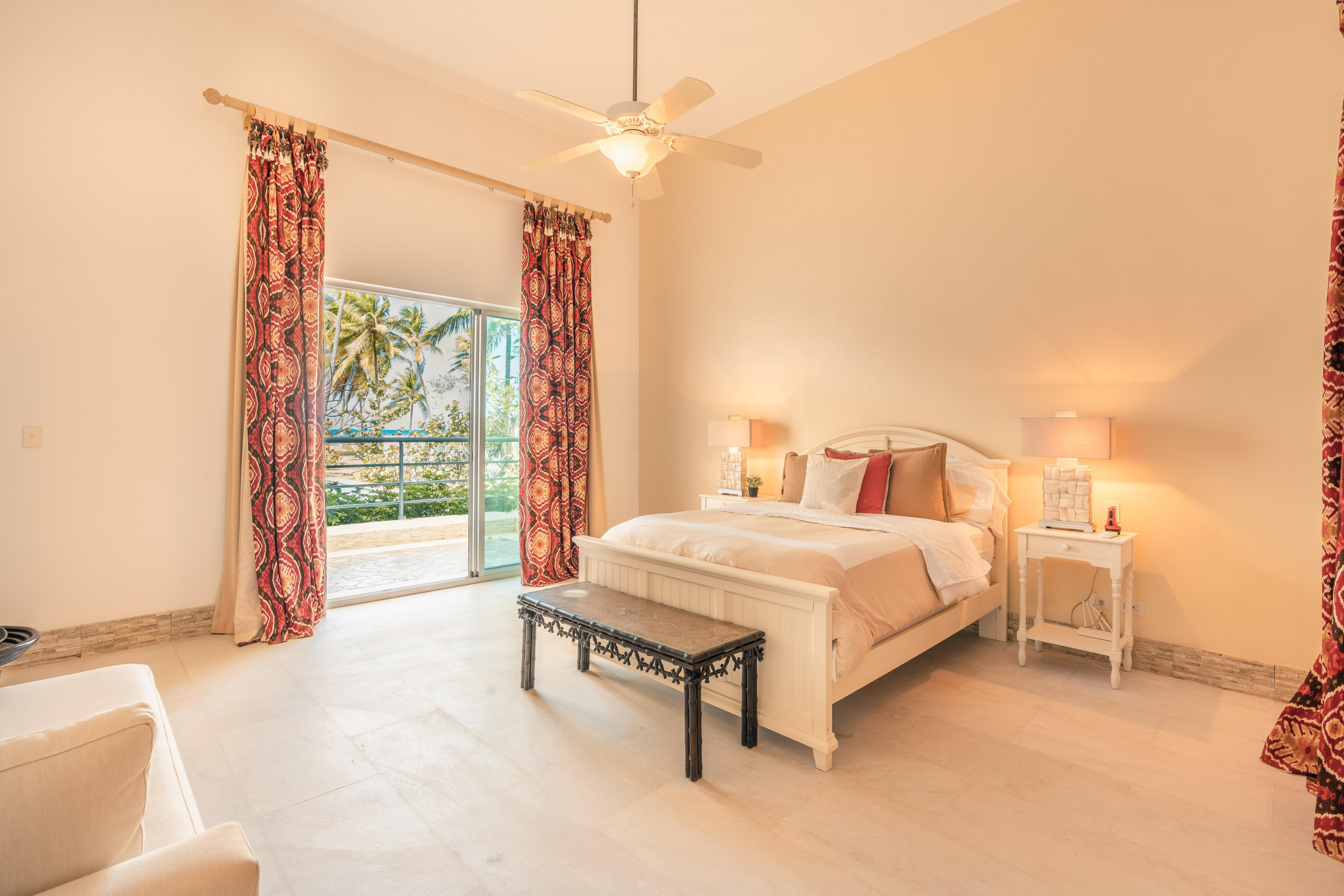 DSC08700DSC08700-HDR_7755x5173