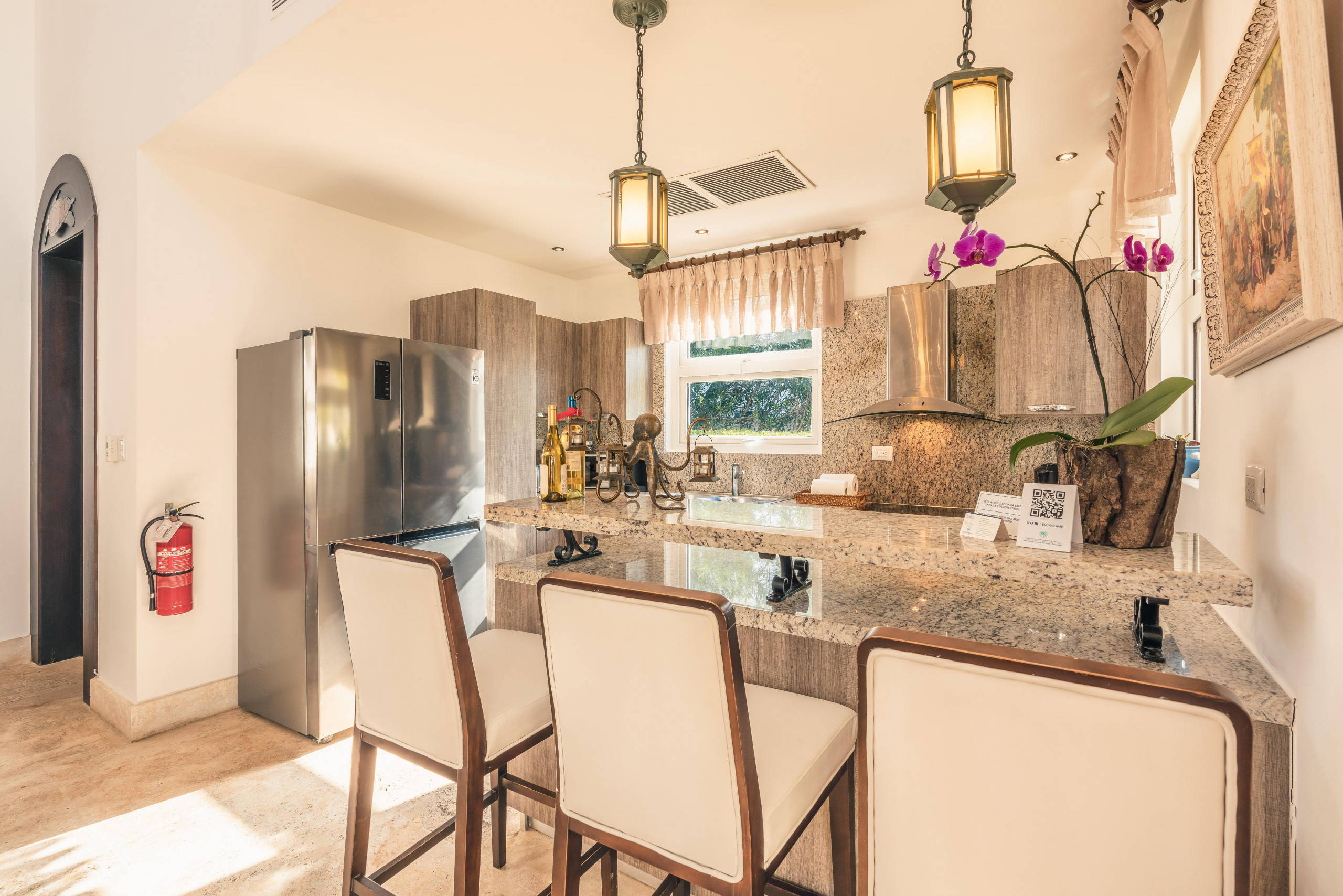 DSC00048DSC00048-HDR_7865x5246