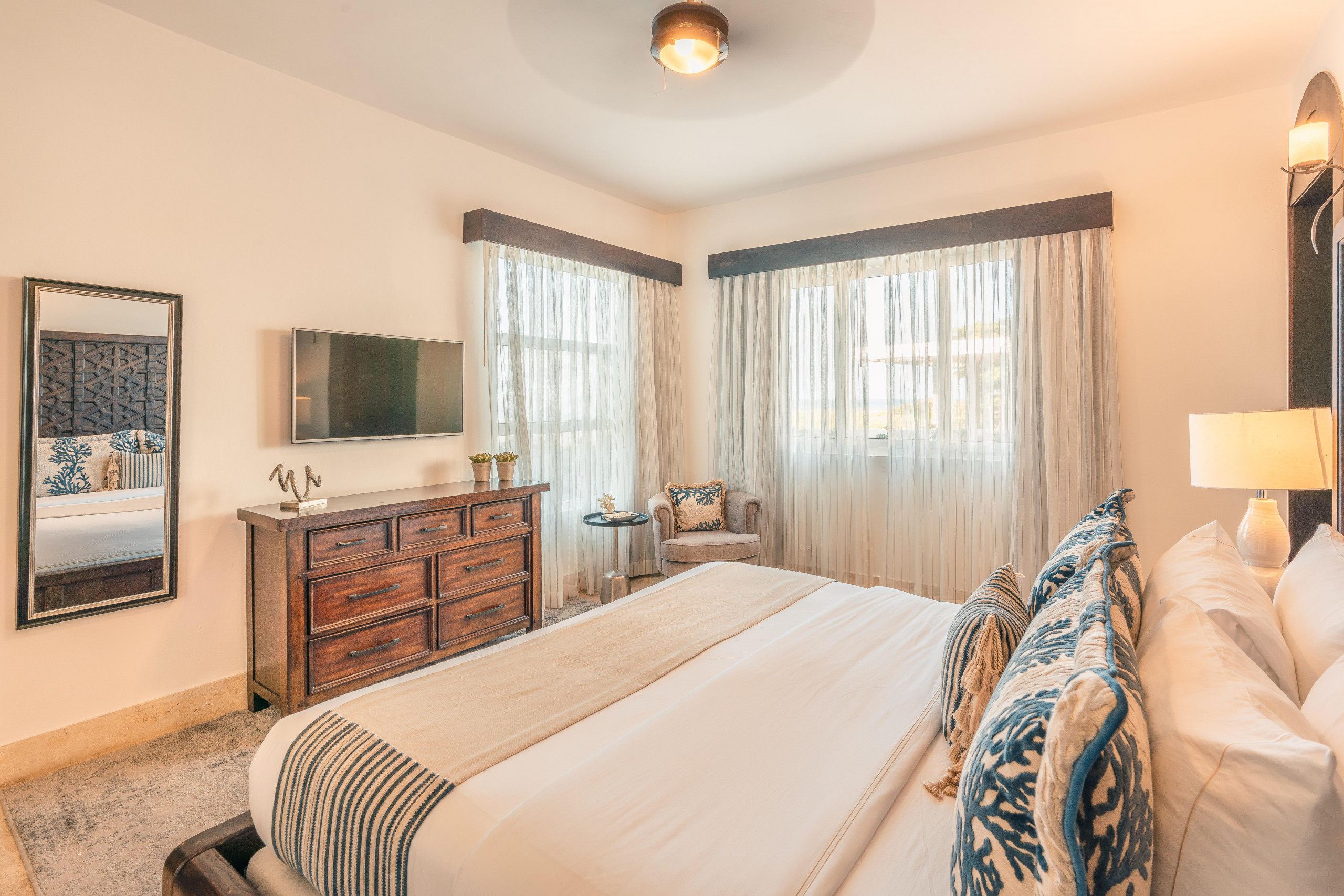 DSC00089DSC00089-HDR_7477x4987