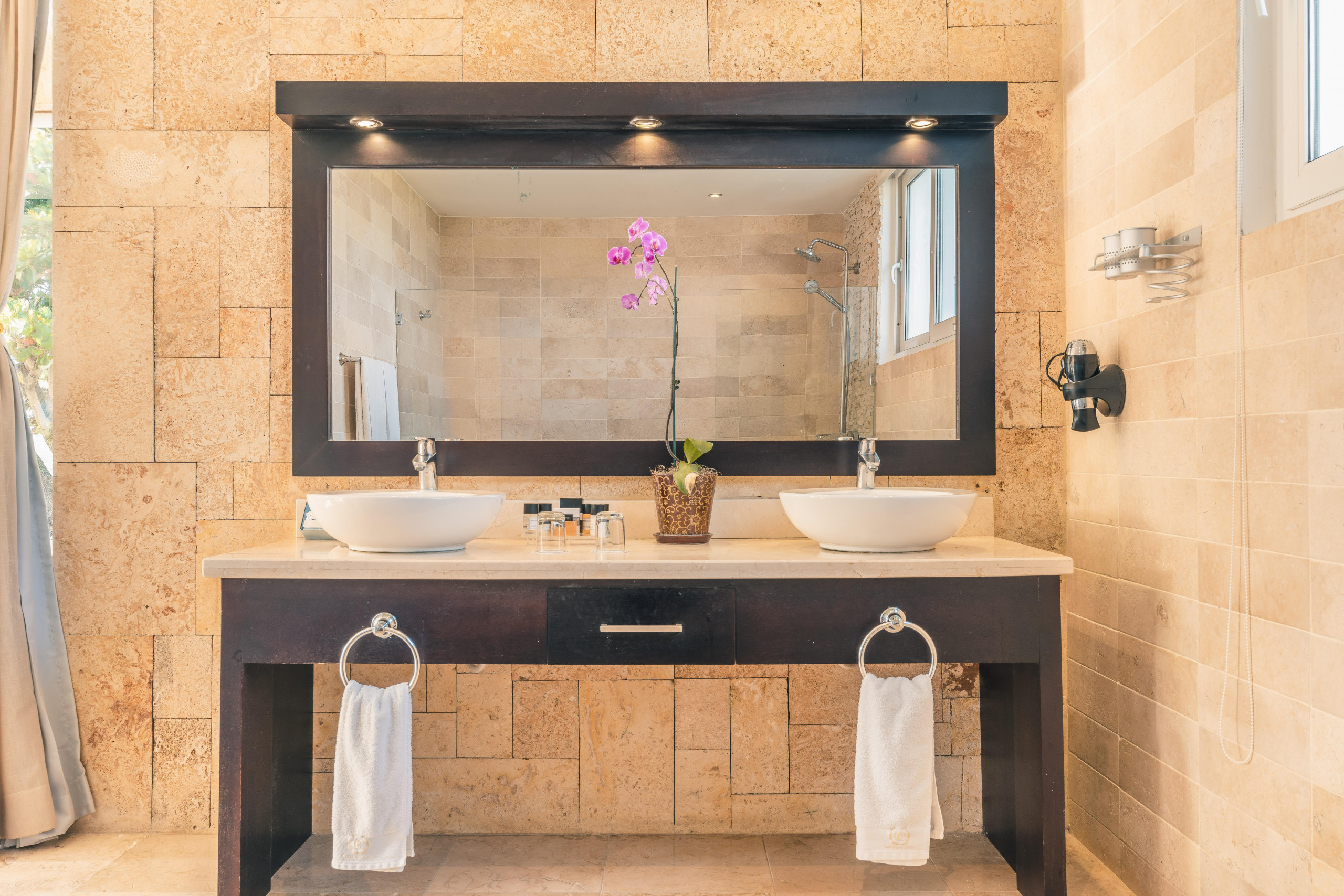 DSC00168DSC00168-HDR_7926x5287