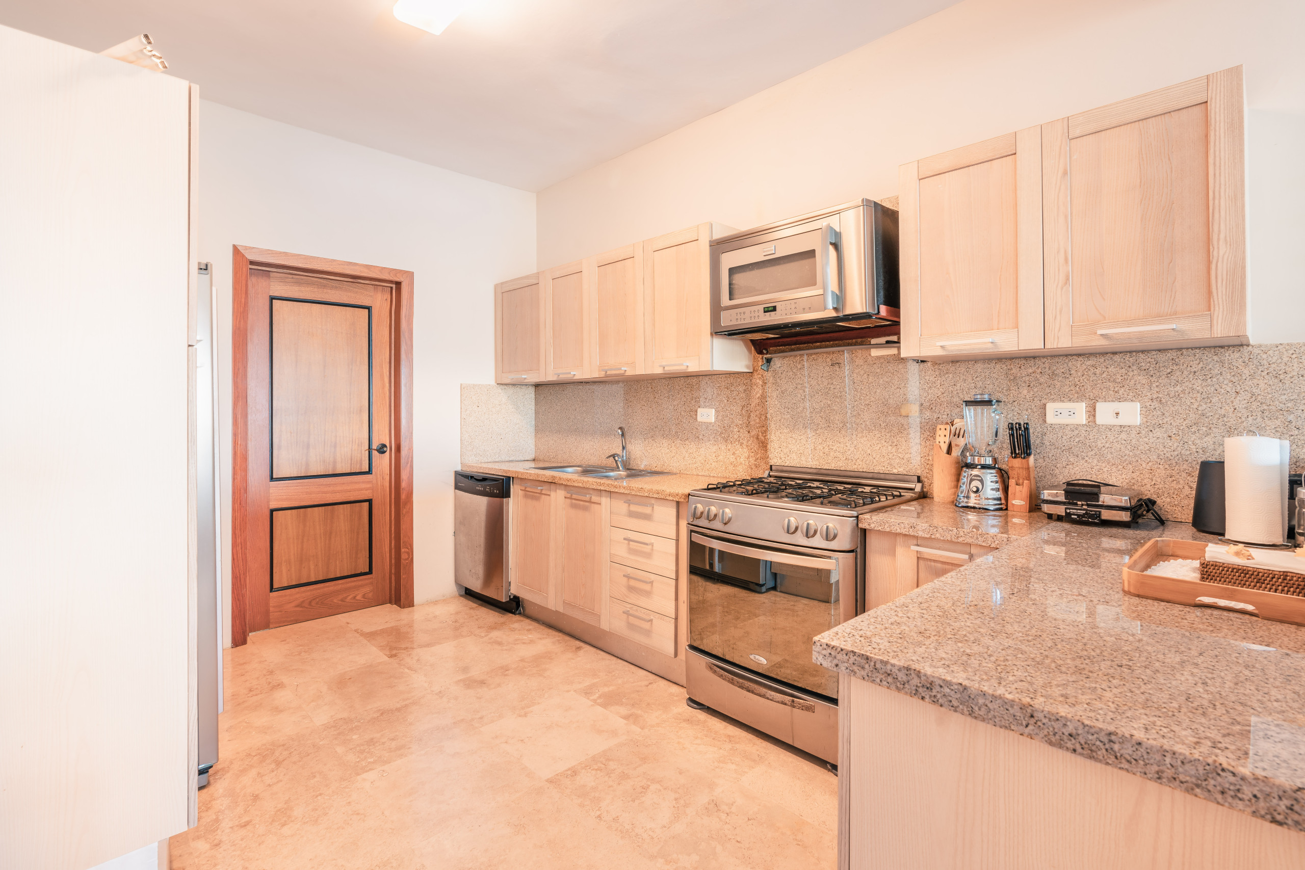 DSC02857DSC02857-HDR