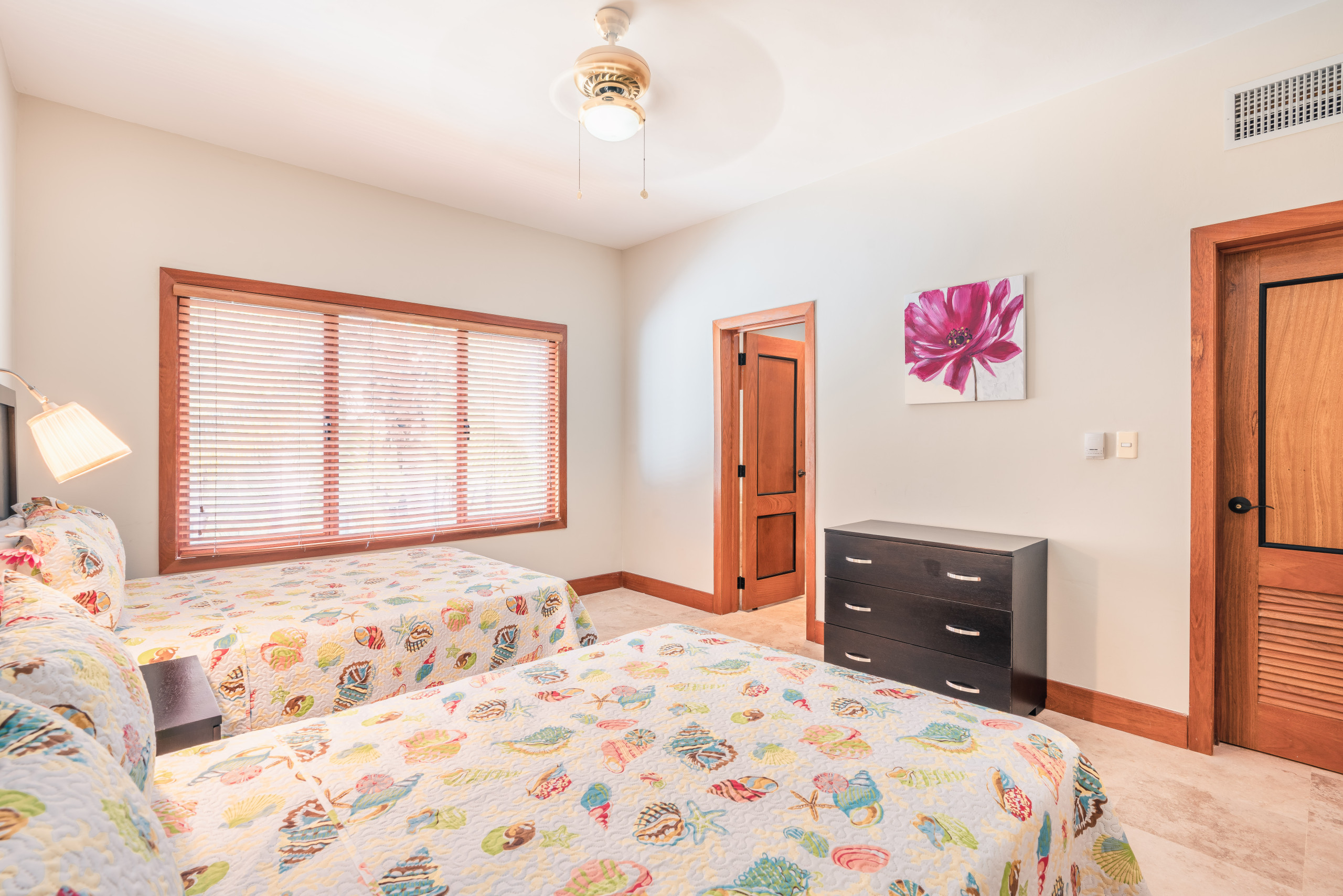 DSC02902DSC02902-HDR