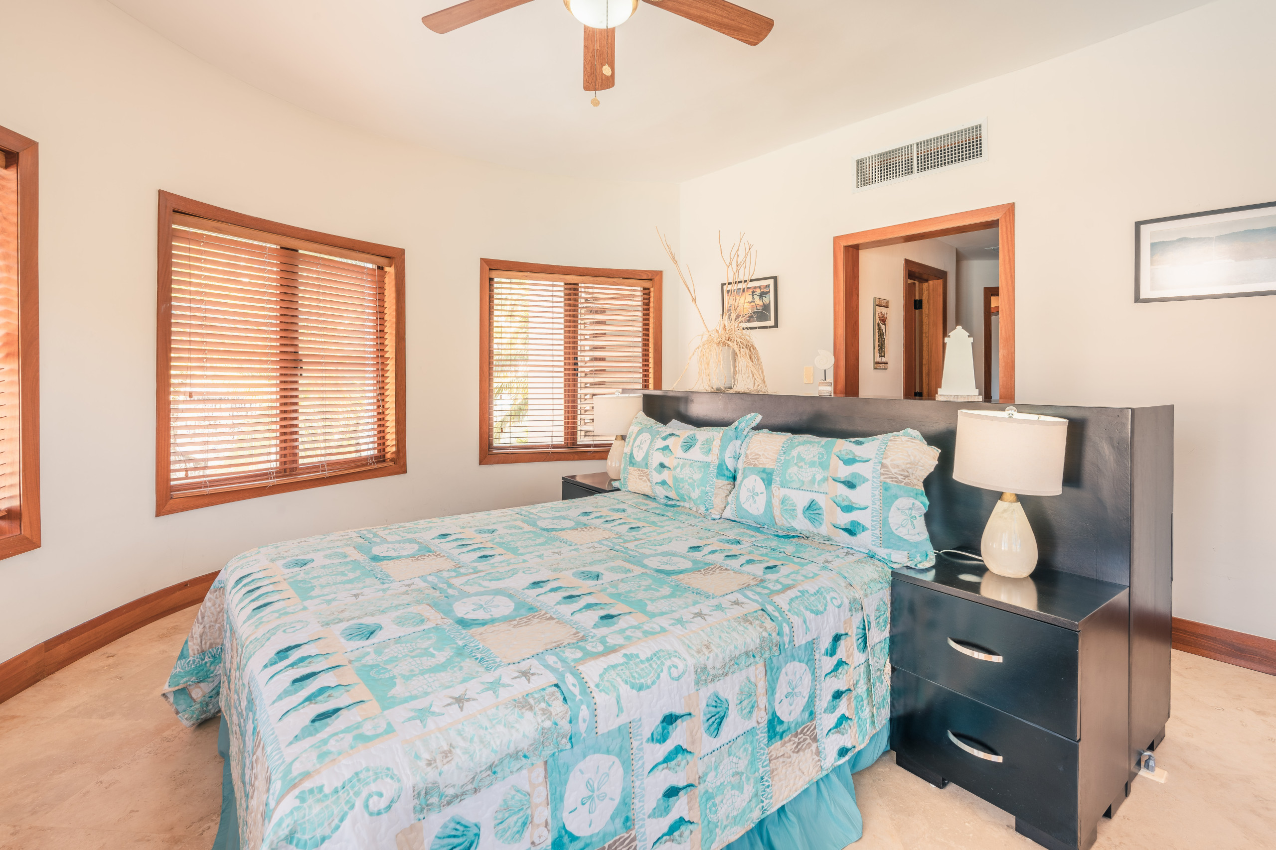 DSC02923DSC02923-HDR