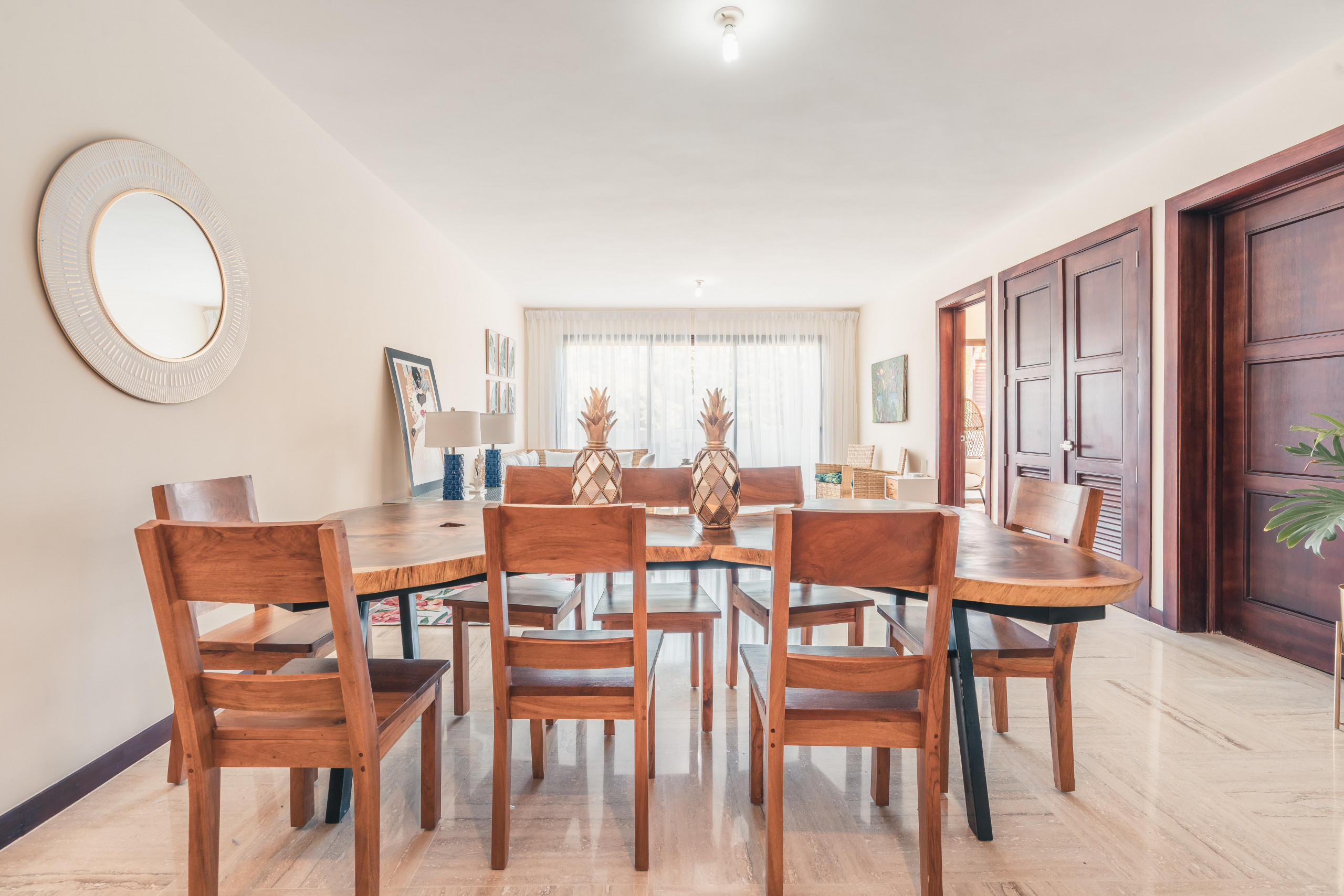 DSC08653DSC08653-HDR_7890x5263