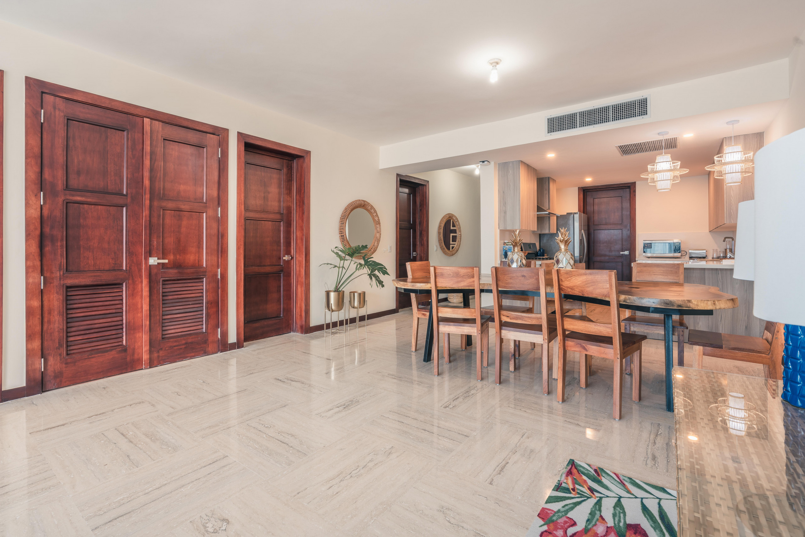 DSC08673DSC08673-HDR_7776x5187