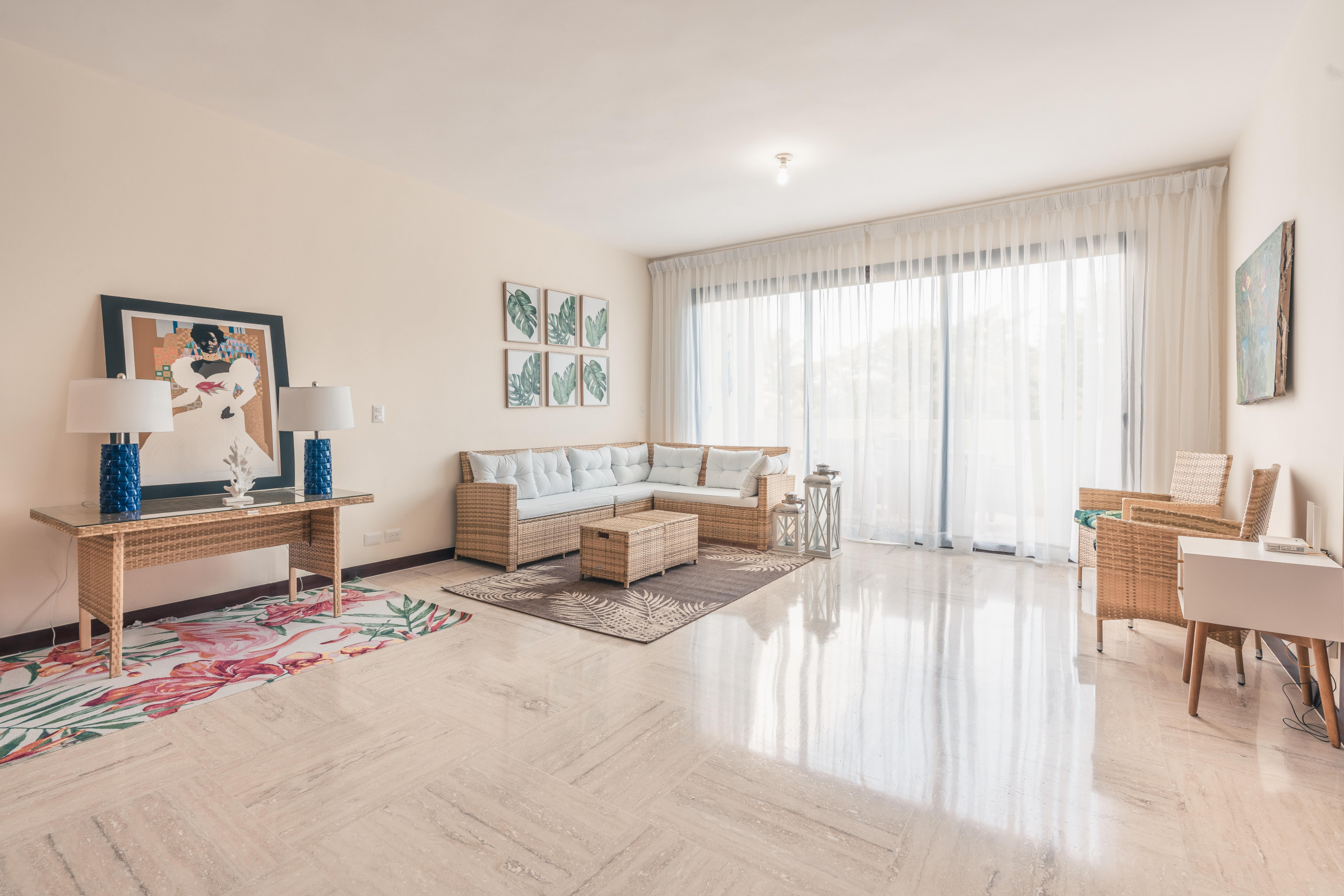 DSC08676DSC08676-HDR_7838x5228