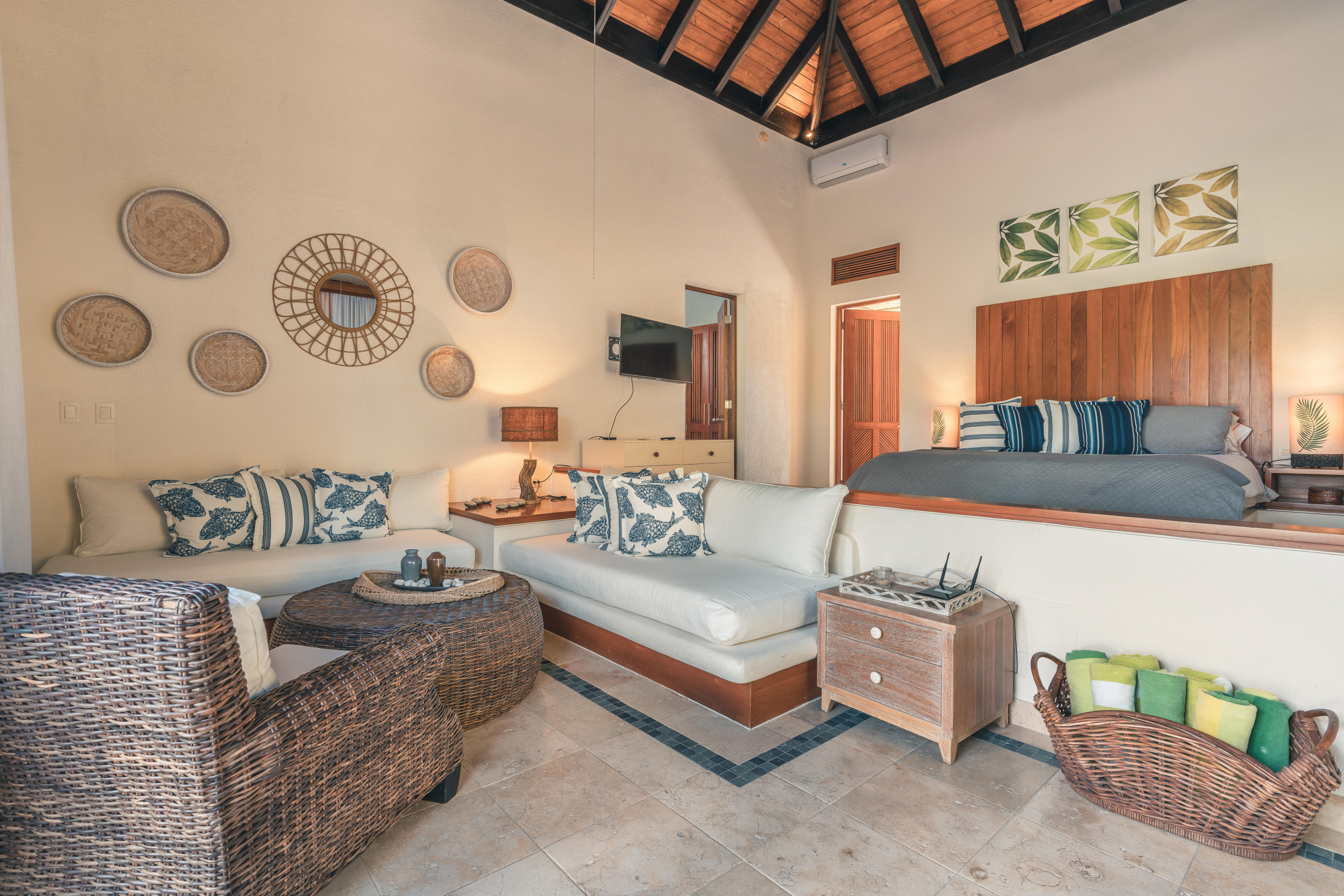 DSC07175DSC07175-HDR_7732x5157