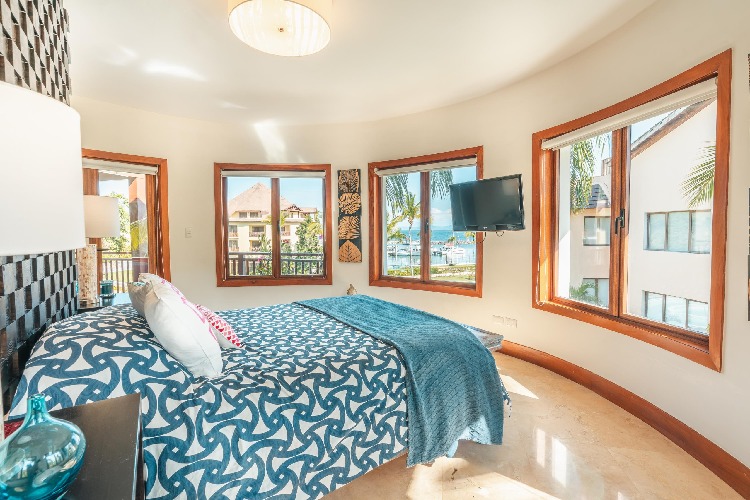 DSC09839DSC09839-HDRCopy