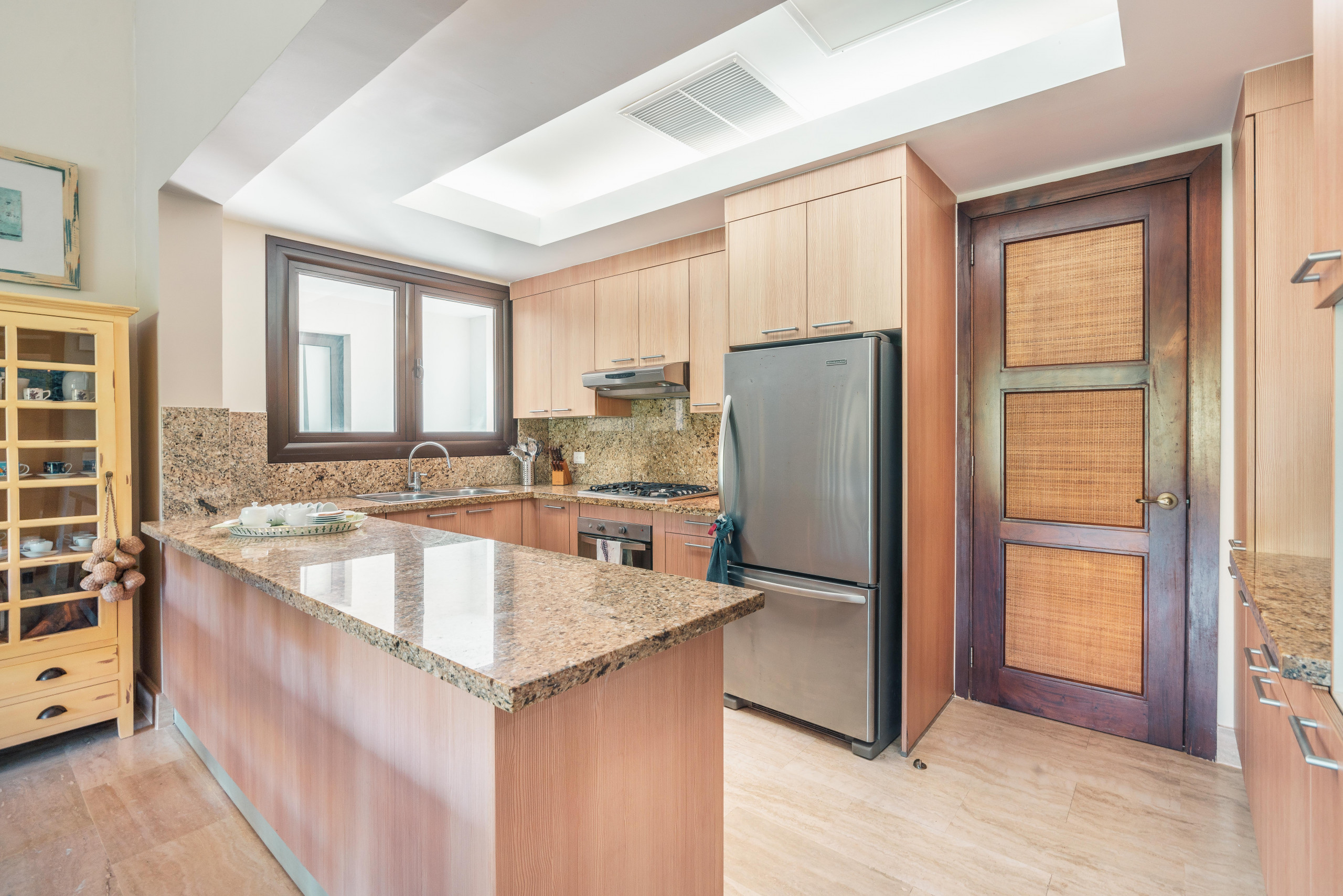 DSC06754DSC06754-HDR_7869x5249