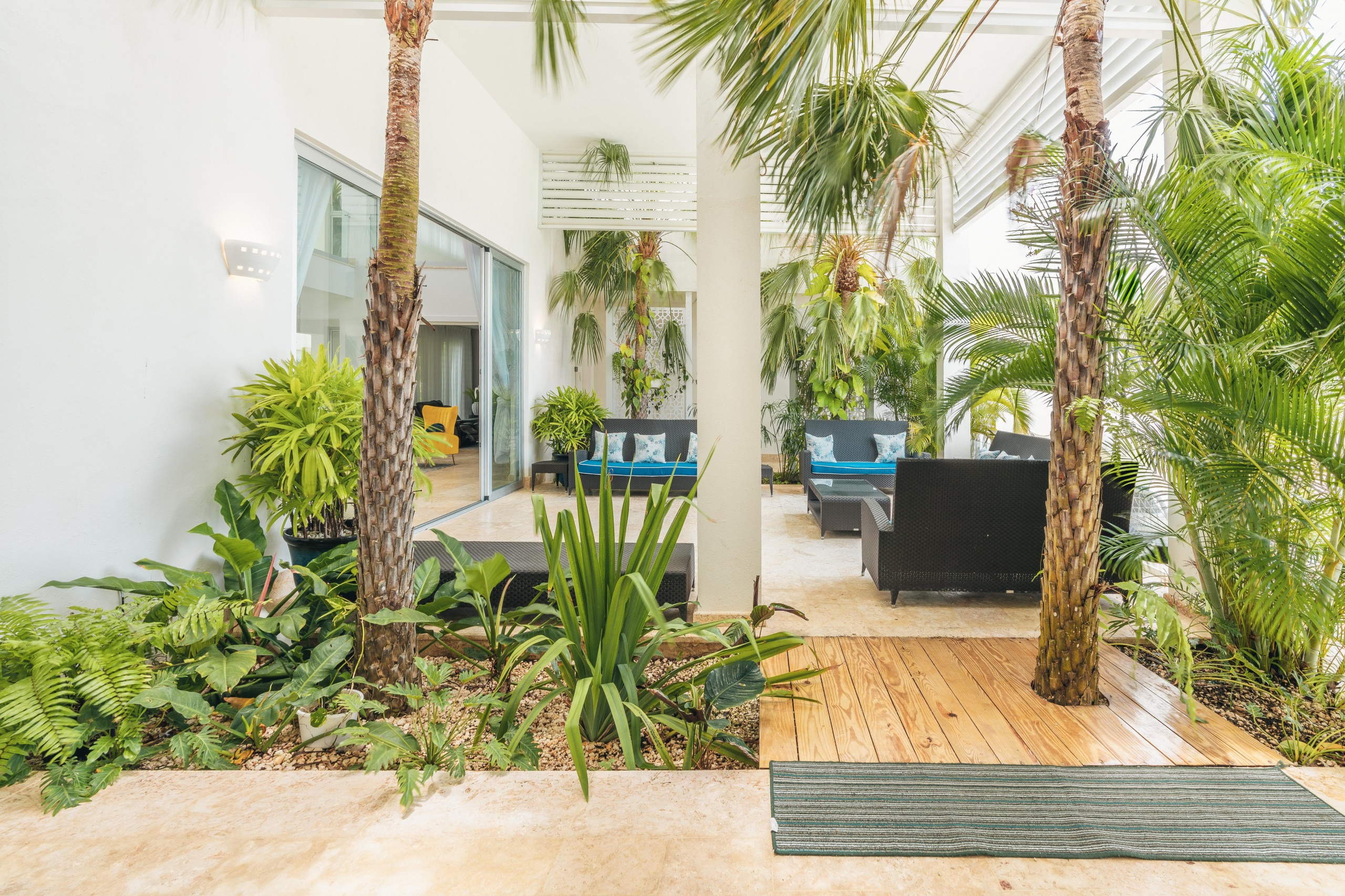 DSC00211DSC00211-HDRCopy