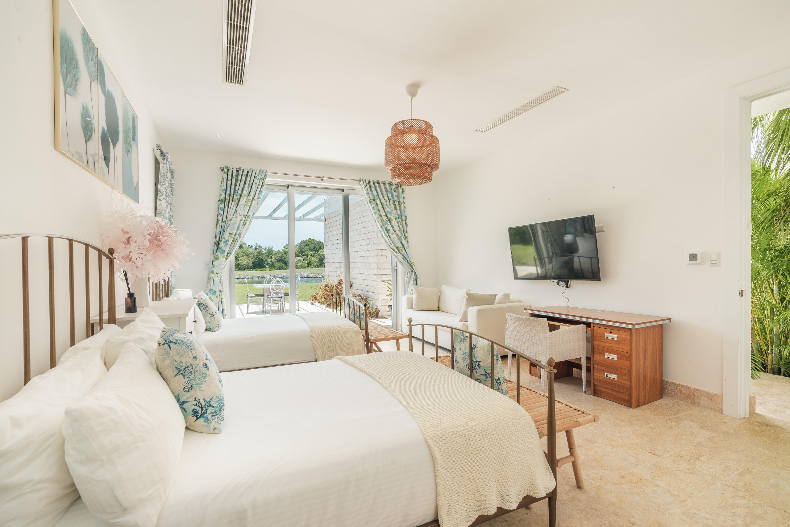 DSC00131DSC00131-HDRCopy