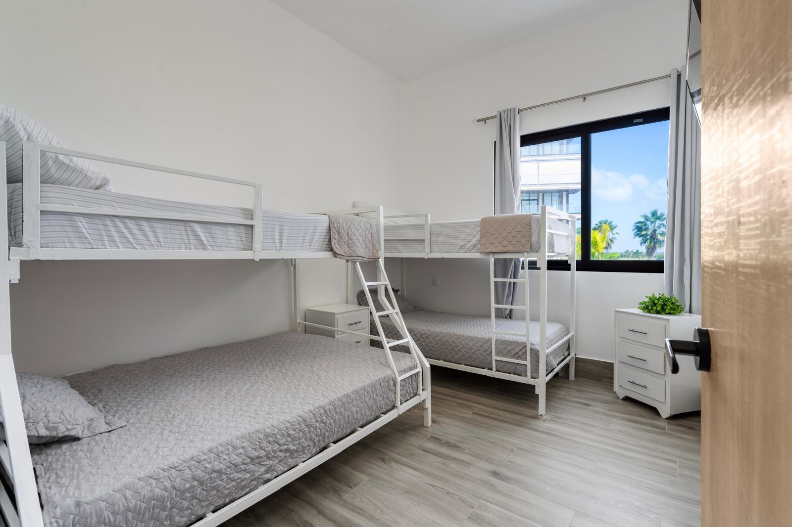 WhatsAppImage2025-05-17at1