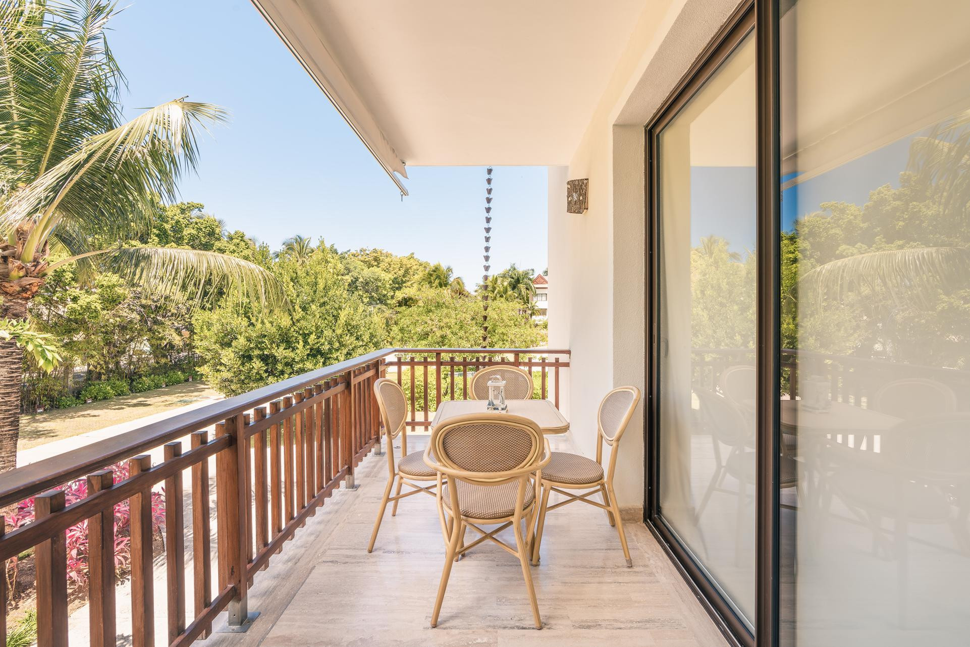 DSC08650DSC08650-HDRCopy