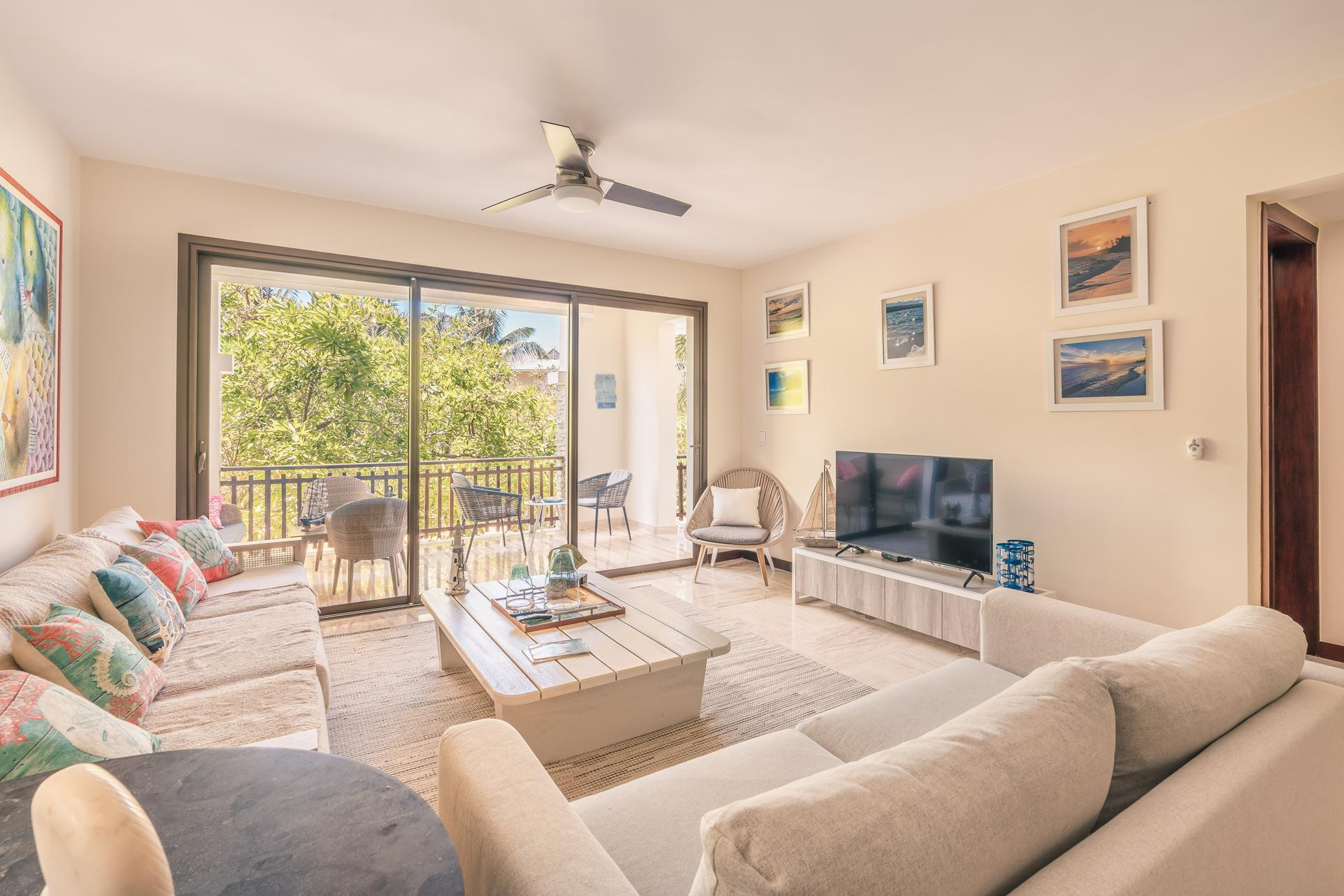 DSC08579DSC08579-HDRCopy