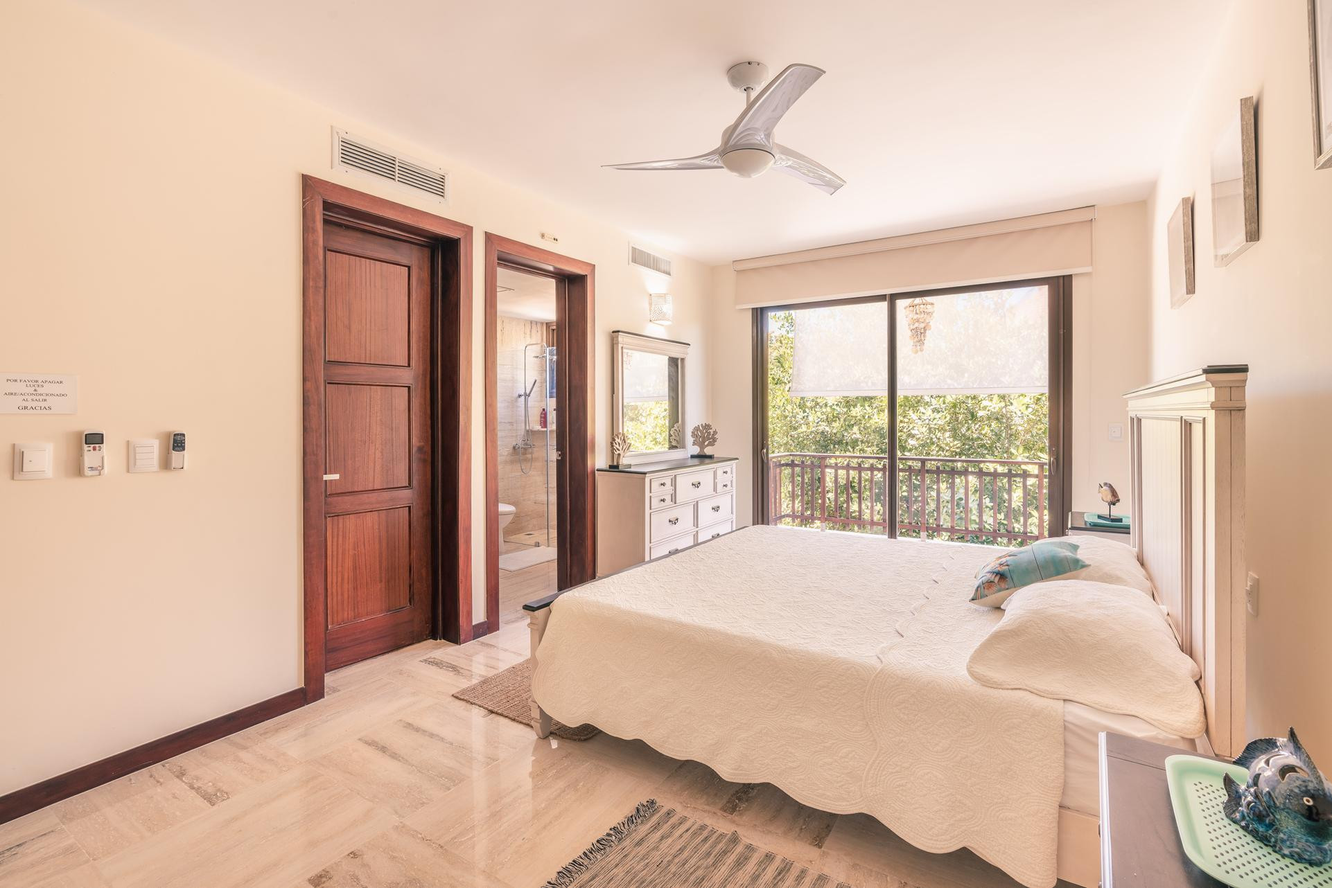 DSC08604DSC08604-HDRCopy