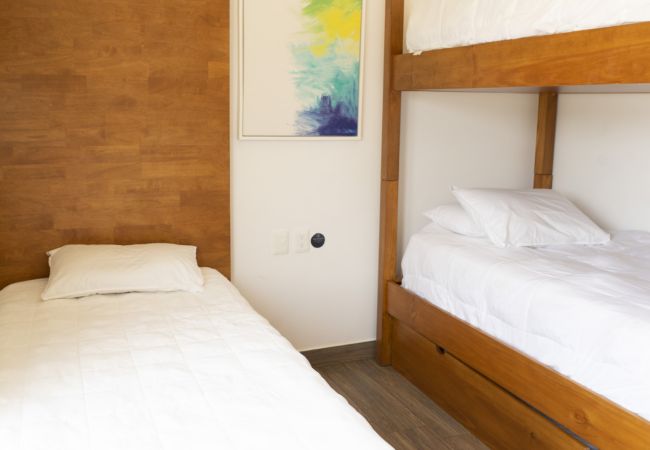 1755790442da30ee602b212c4b628c4e3995a885cf