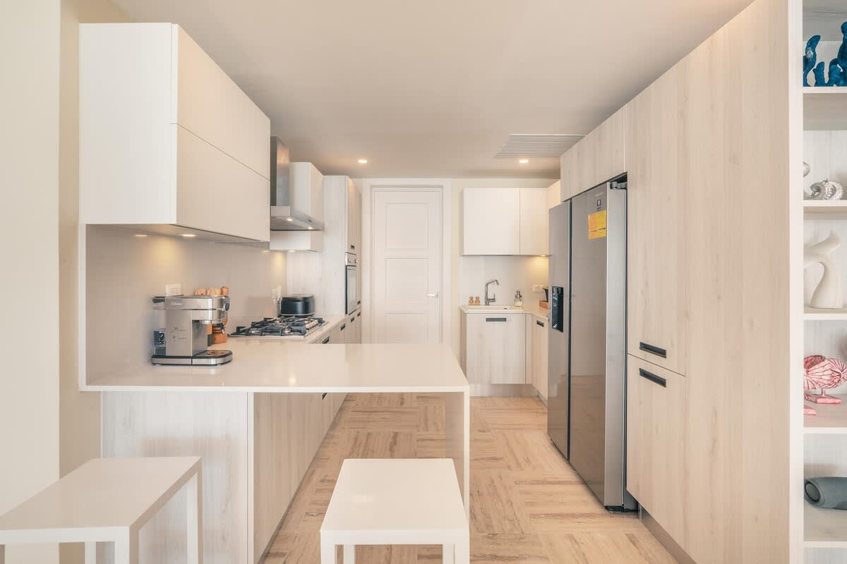 6944442efcb6fe3e7c3fbcf3