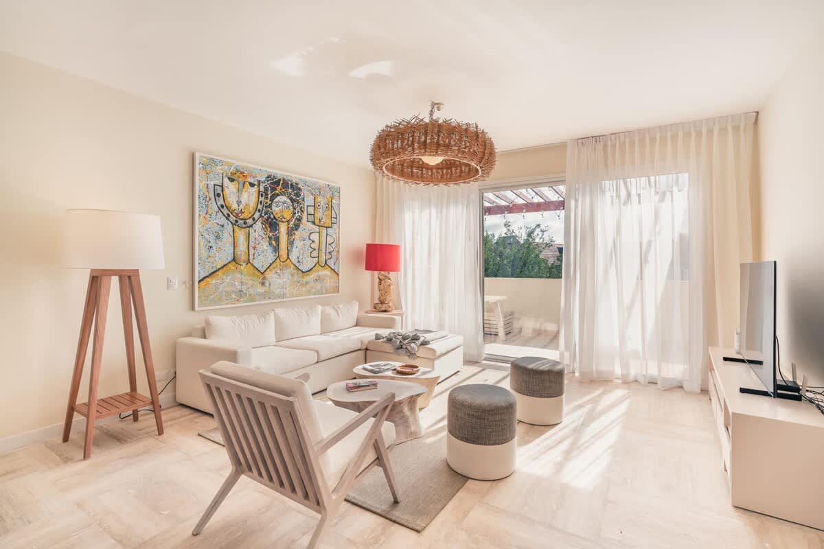 6944442ffcb6fe3e7c3fbcff