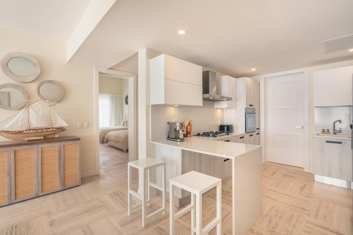 6944442efcb6fe3e7c3fbce1