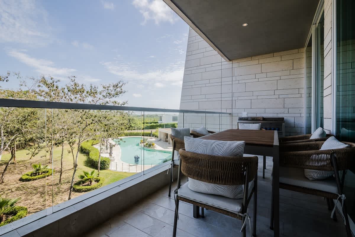 699f6151a897792dd6feb97c