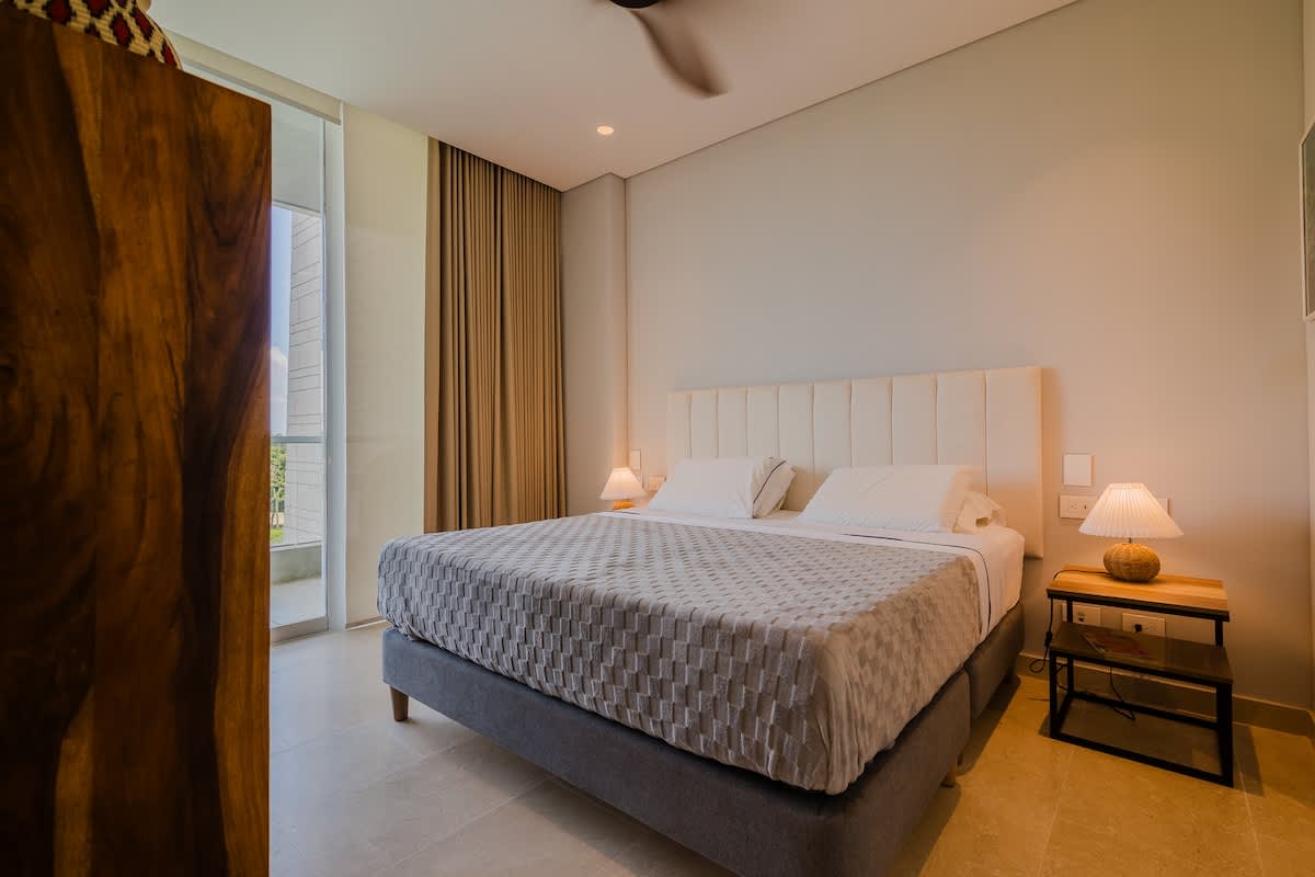 6944449afcb6fe3e7c3fc314