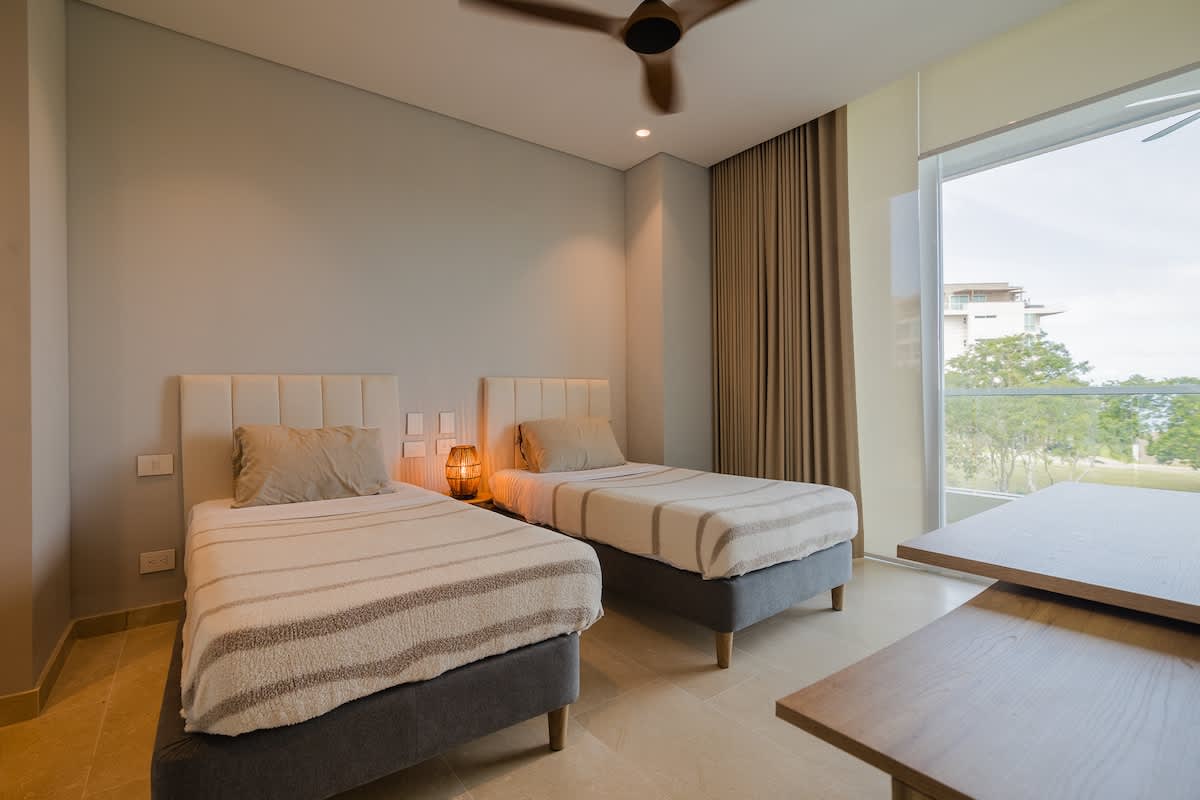 6944449dfcb6fe3e7c3fc35c