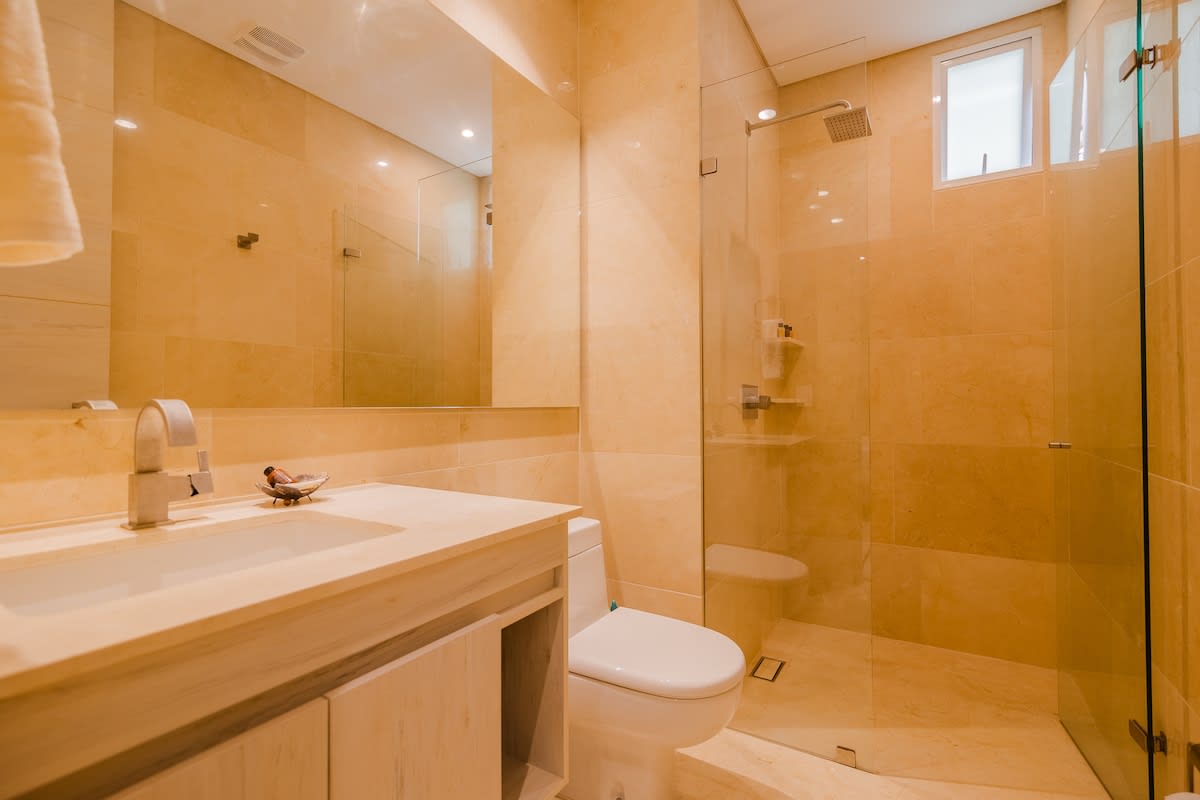 6944449efcb6fe3e7c3fc36b