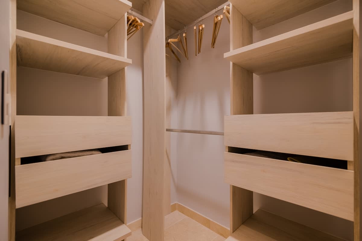 6944449afcb6fe3e7c3fc308