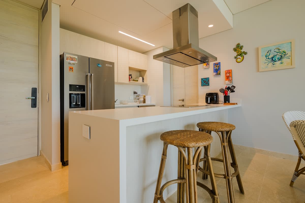 6944449bfcb6fe3e7c3fc32e