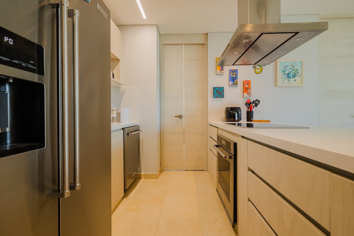 6944449afcb6fe3e7c3fc316