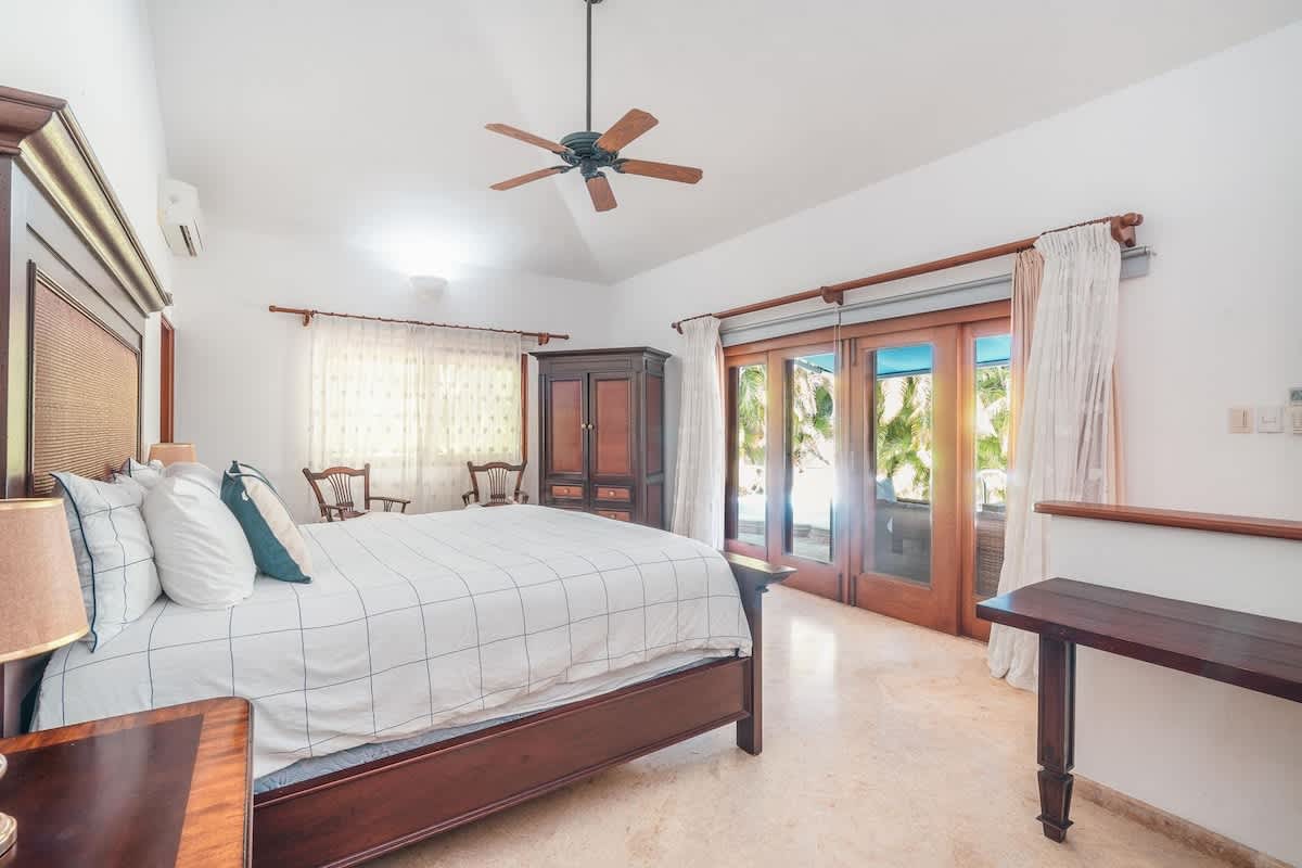 698e2ff8fe0756b4c4ac8abe