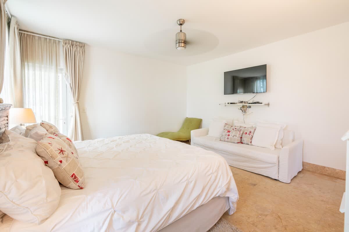 6952ba419ffb66b812f52ec3