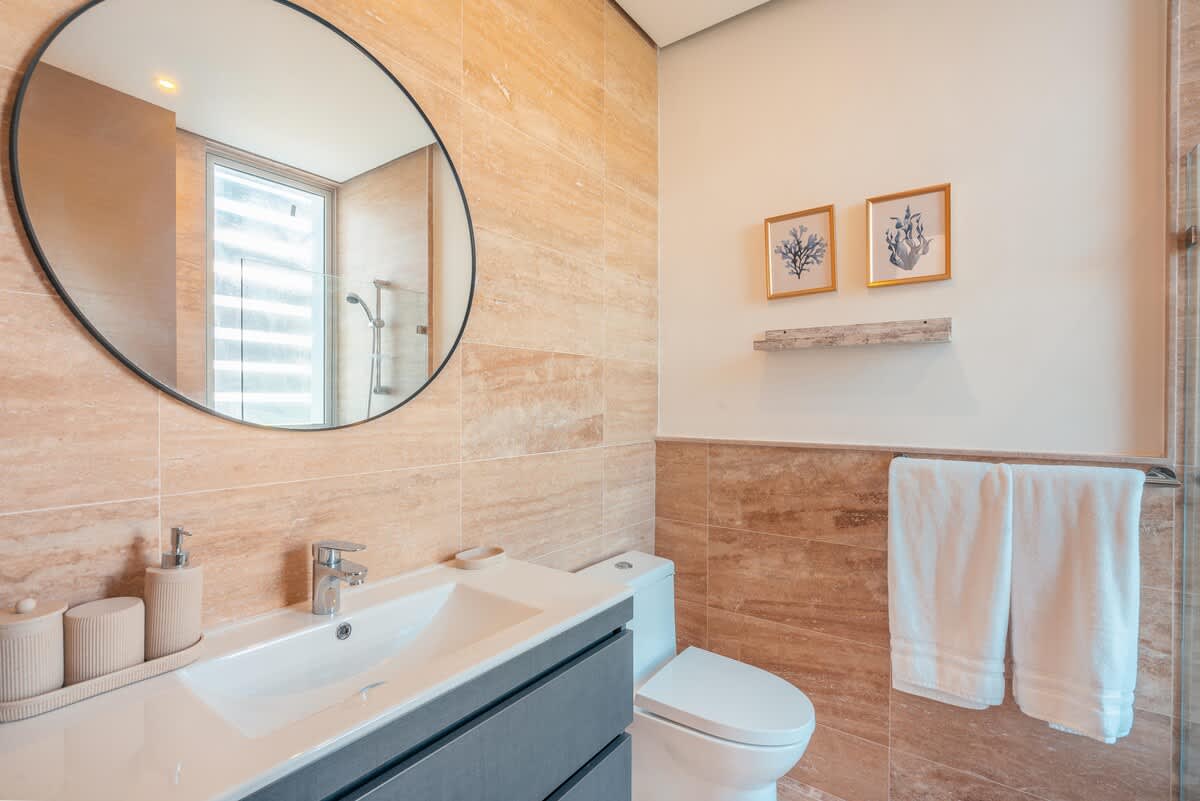 6945c08ffcb6fe3e7c44343d