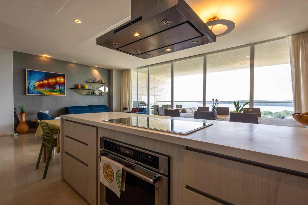 698e300cfe0756b4c4ac8b20