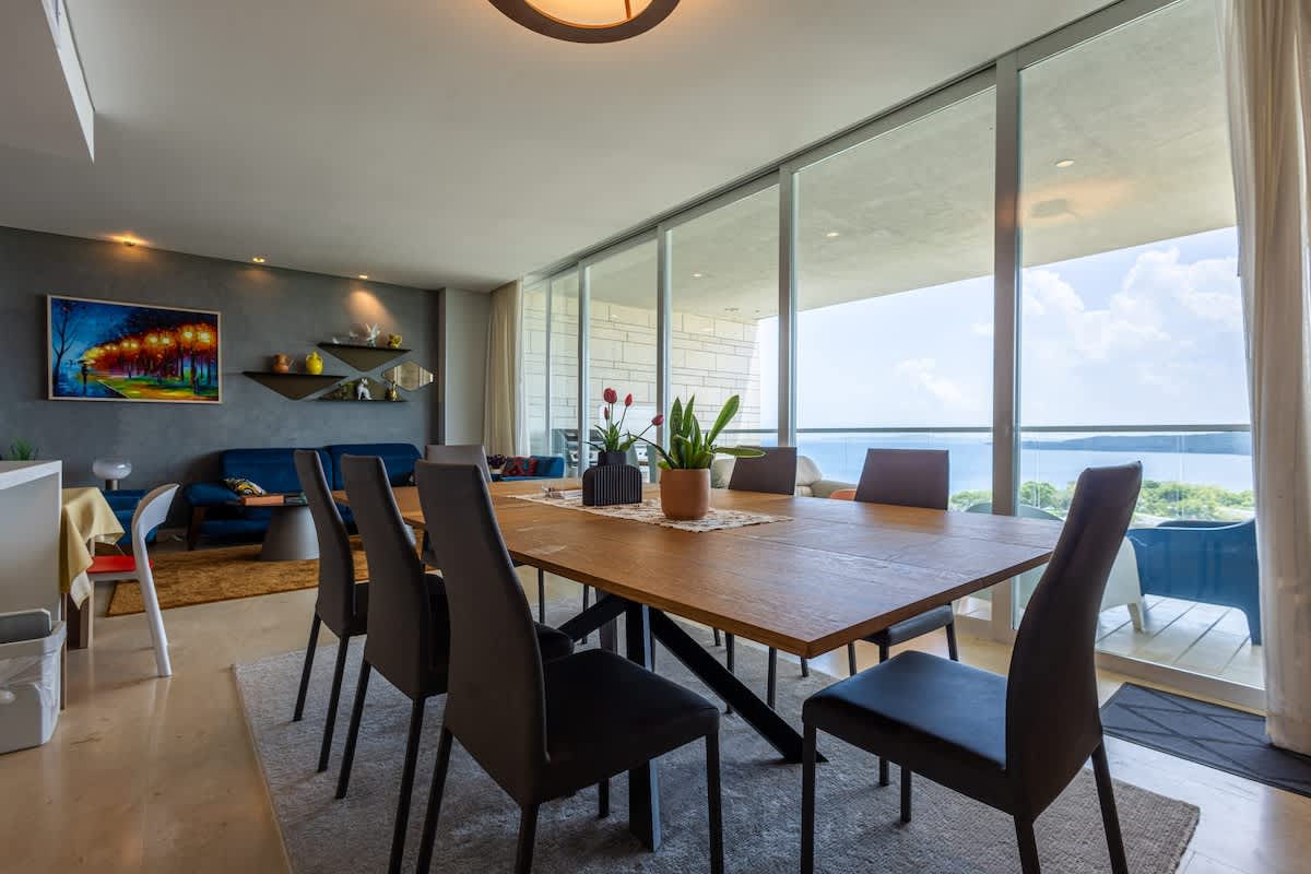 698e300cfe0756b4c4ac8b1c