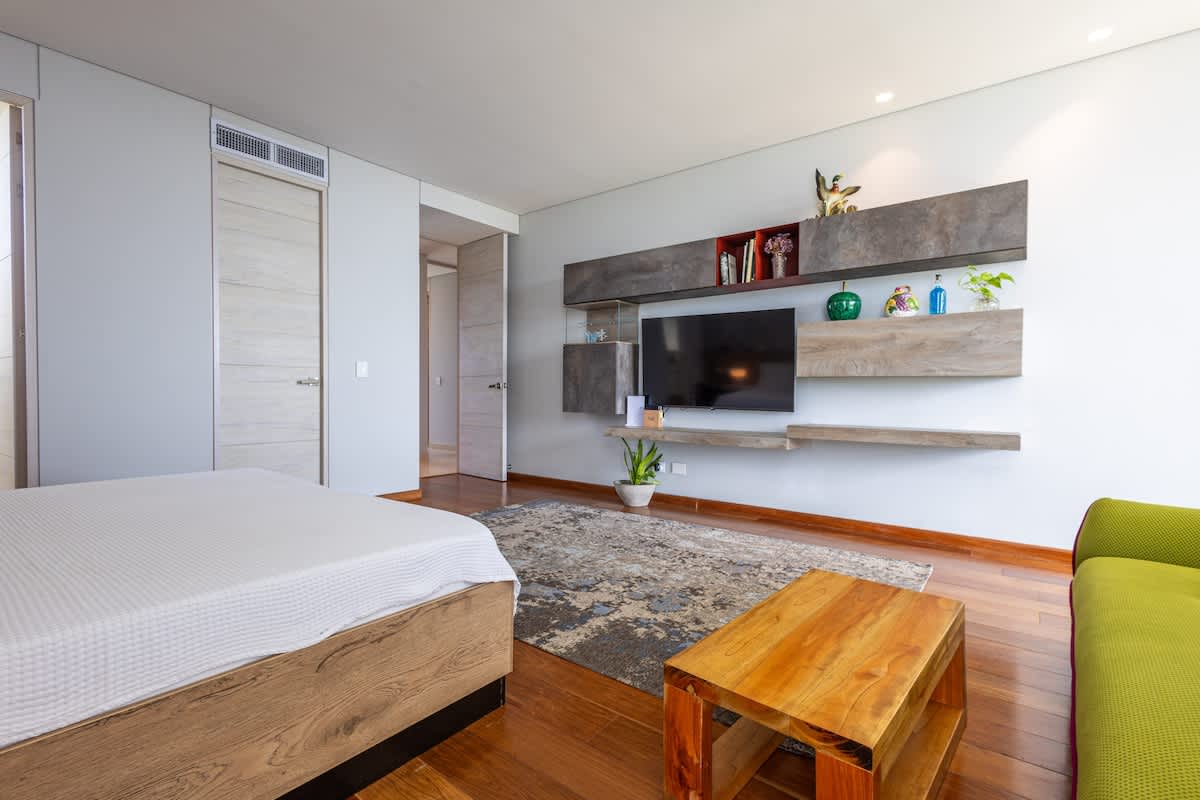 698e300cfe0756b4c4ac8b18