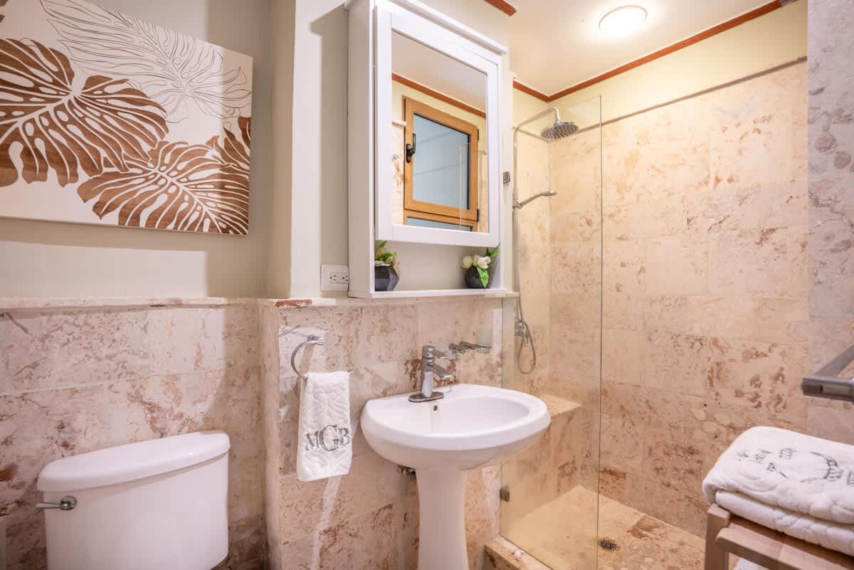 6944442afcb6fe3e7c3fbc9d