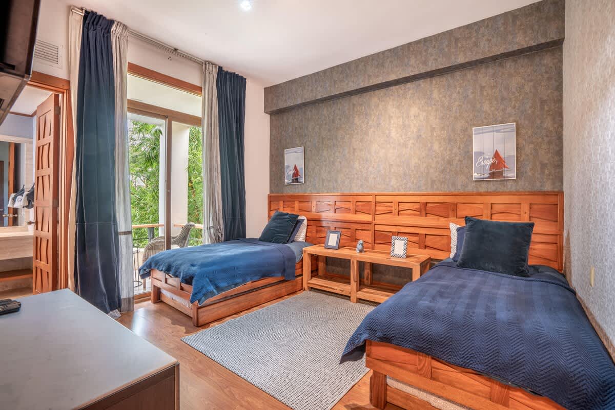 6944442afcb6fe3e7c3fbc8a