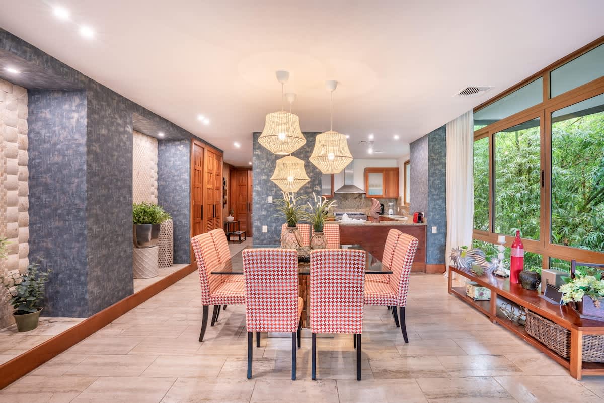 6944442afcb6fe3e7c3fbc8e