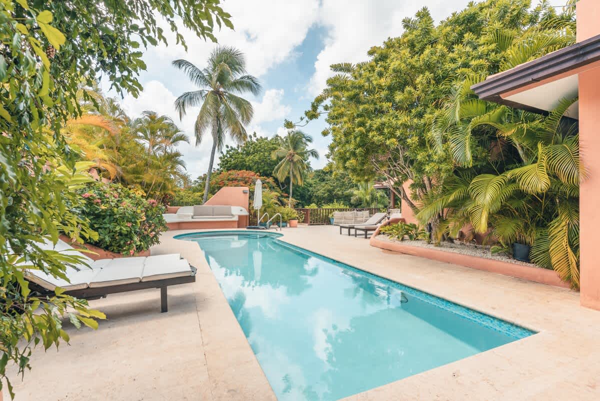 6944436f914dba2e072f765a