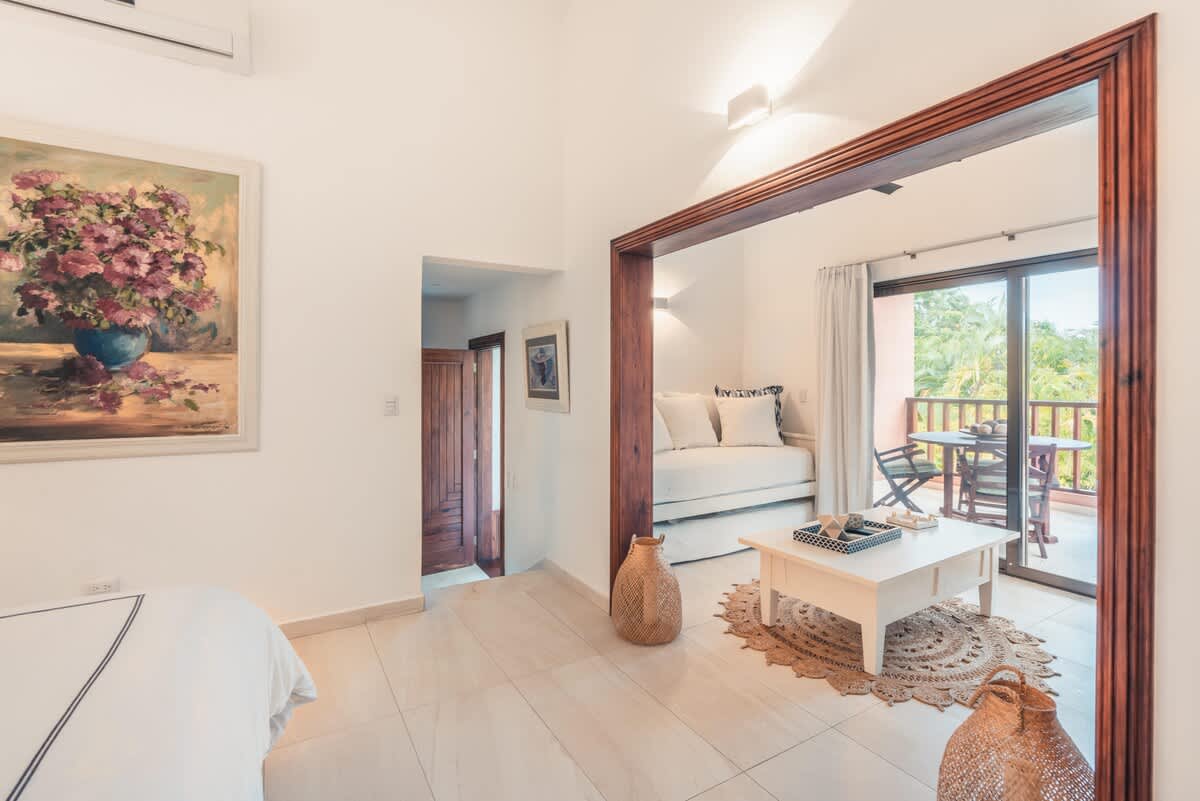 6944436a914dba2e072f761b