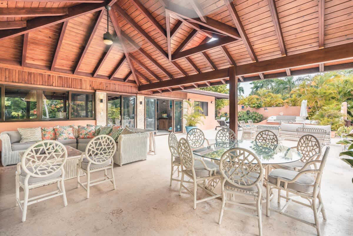 6944436e914dba2e072f7654