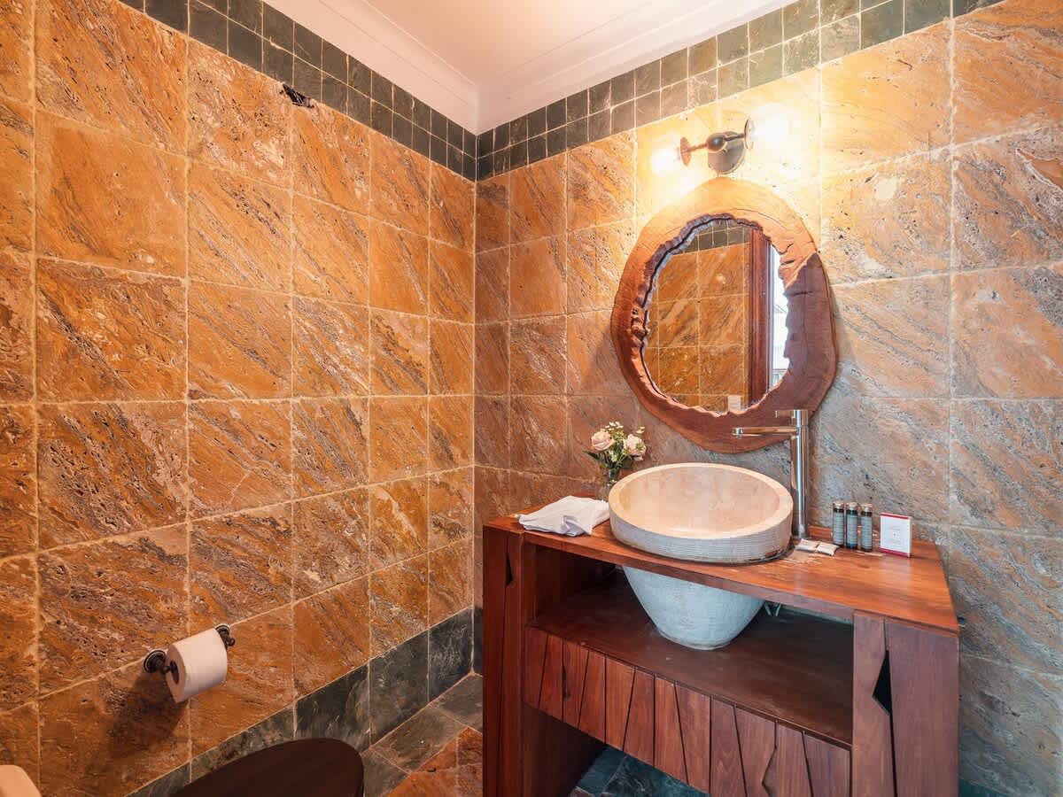 6944446b914dba2e072f7f56