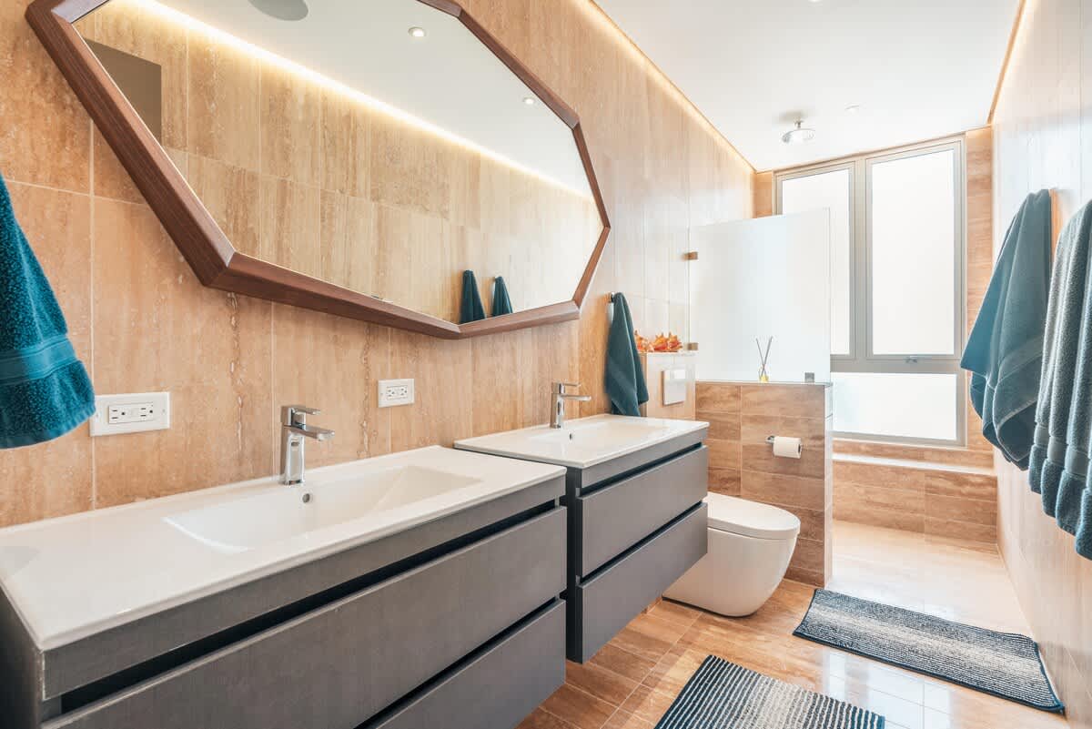 694443edfcb6fe3e7c3fb9b8